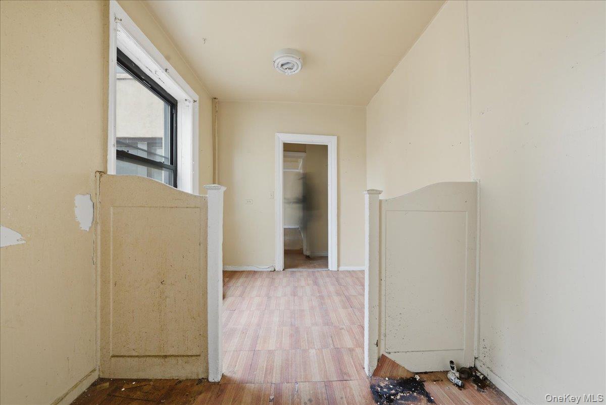 1715 Nelson Avenue, Unit 5G photo 9
