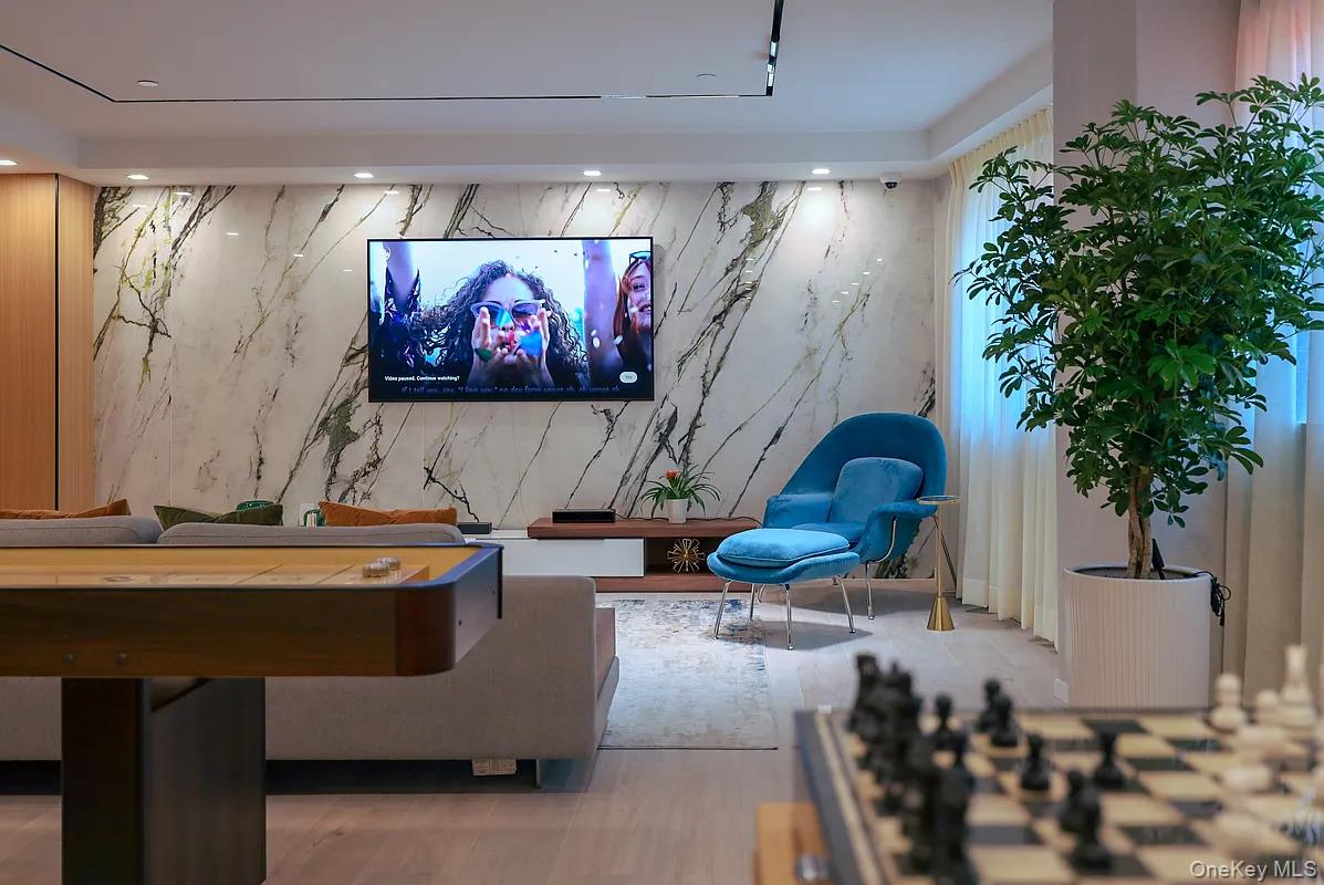 40-22 61st Street, Unit 2M photo 6