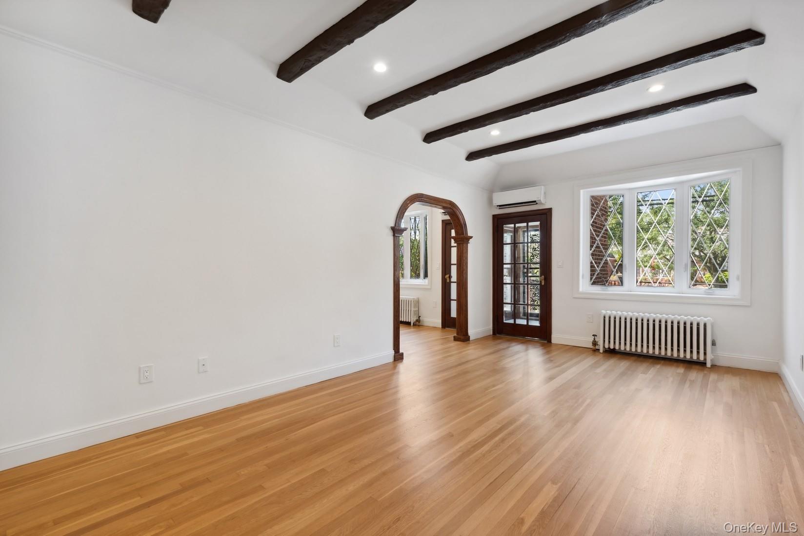 64-23 Alderton Street, Unit PH photo 3