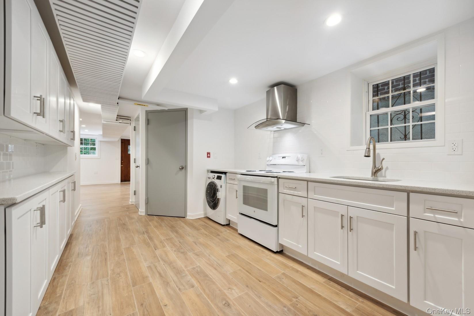 64-23 Alderton Street, Unit PH photo 10
