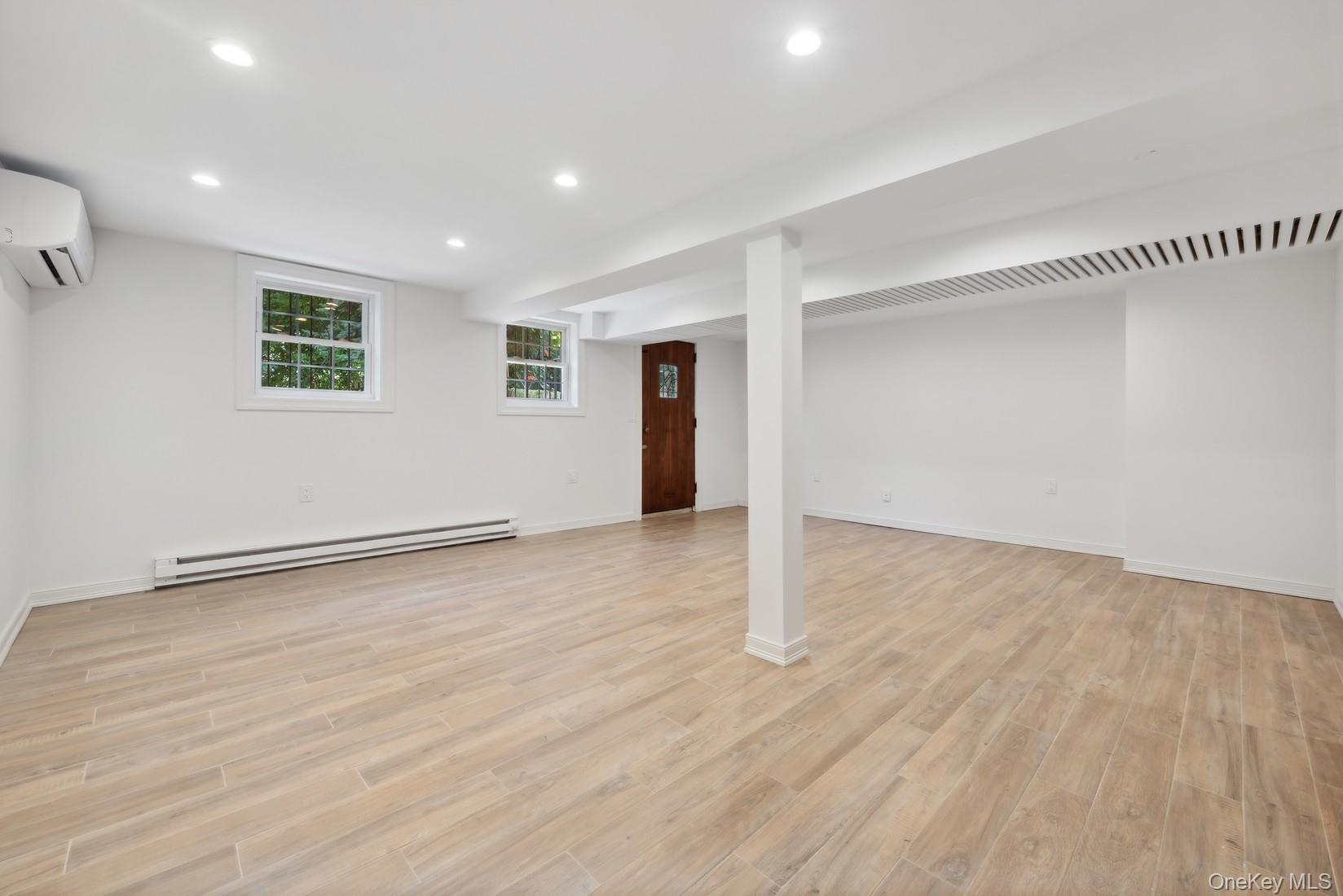 64-23 Alderton Street, Unit PH photo 9