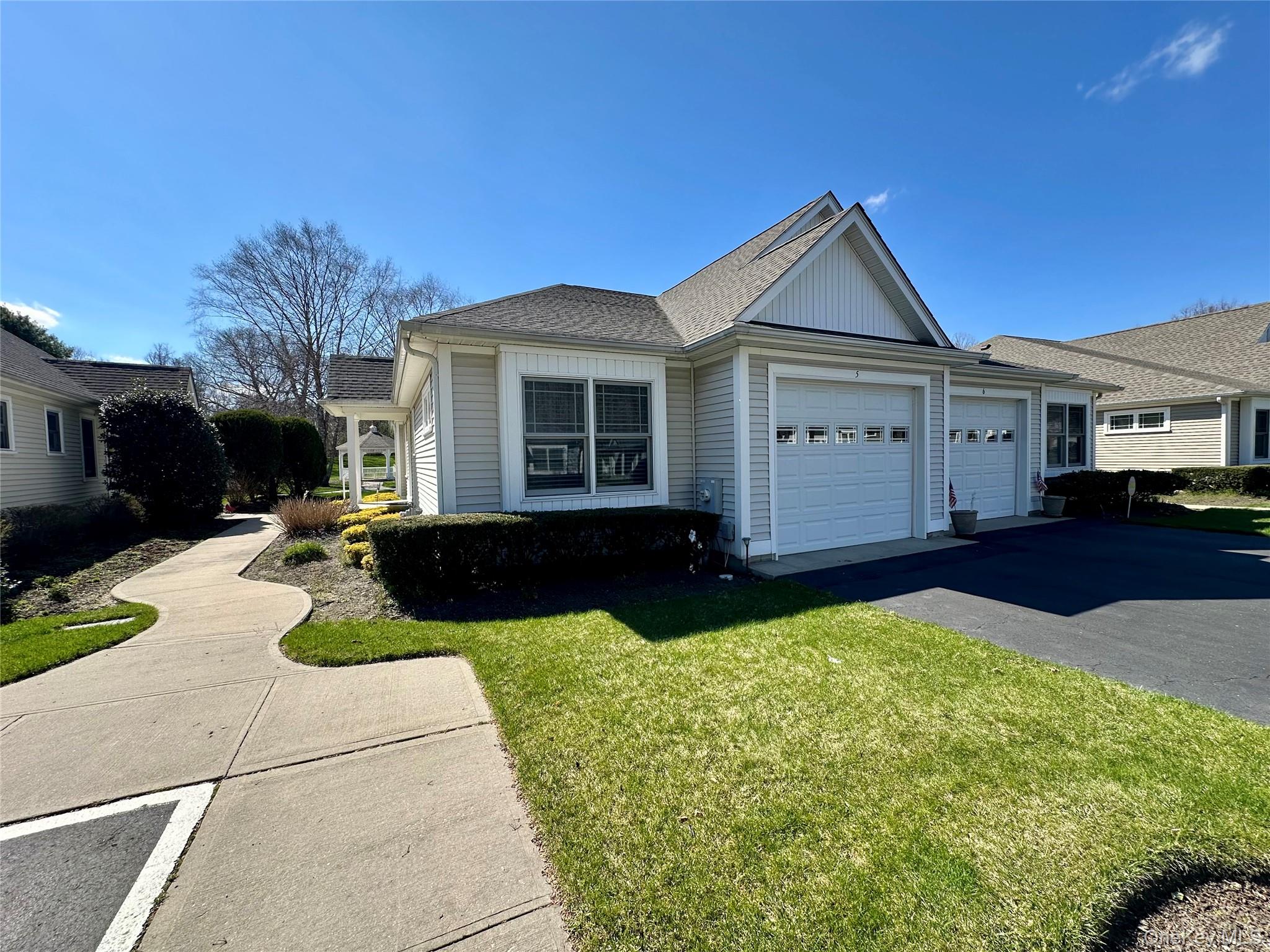 5 White Oak Court, Unit 5 photo 22