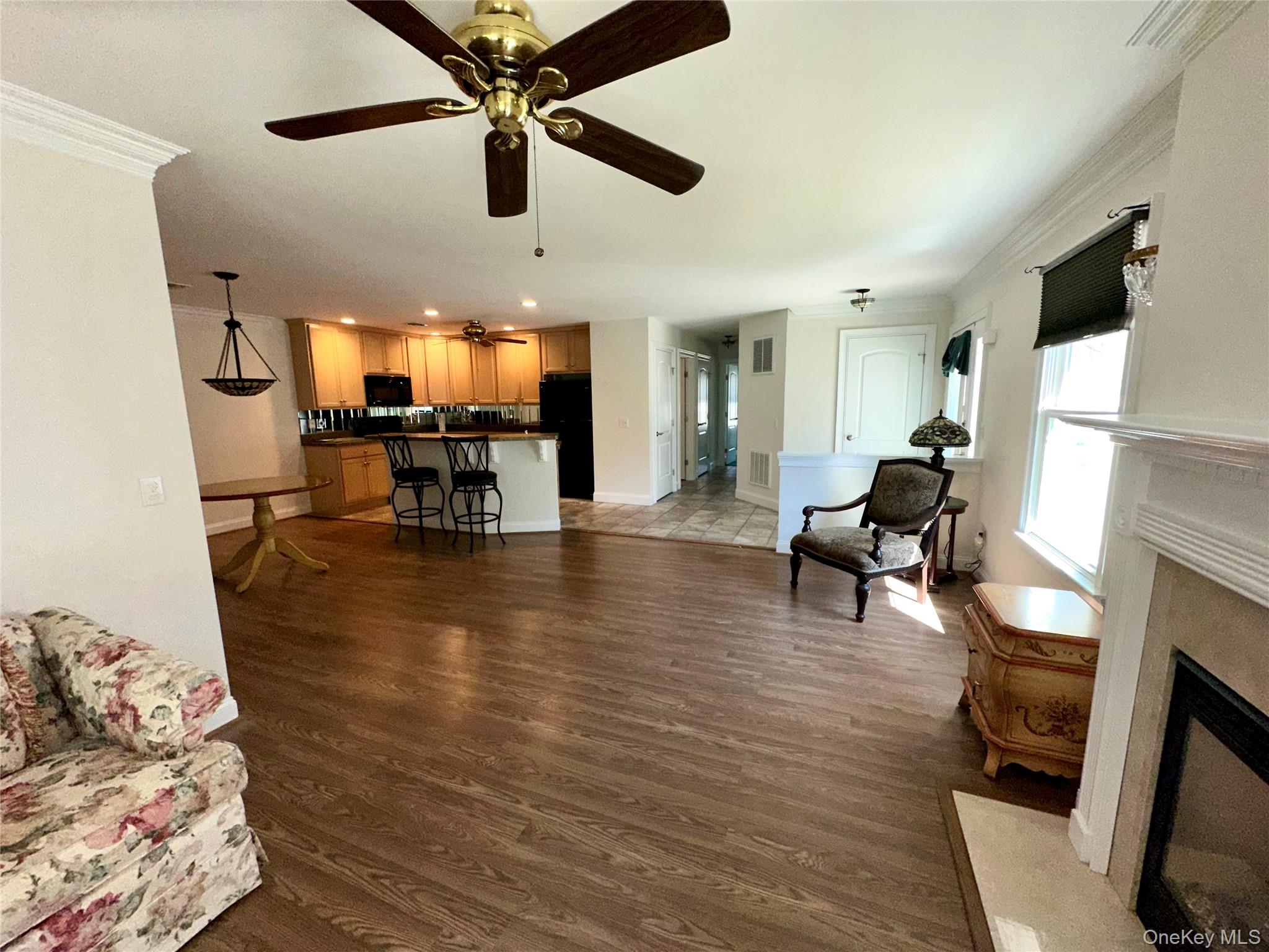 5 White Oak Court, Unit 5 photo 12