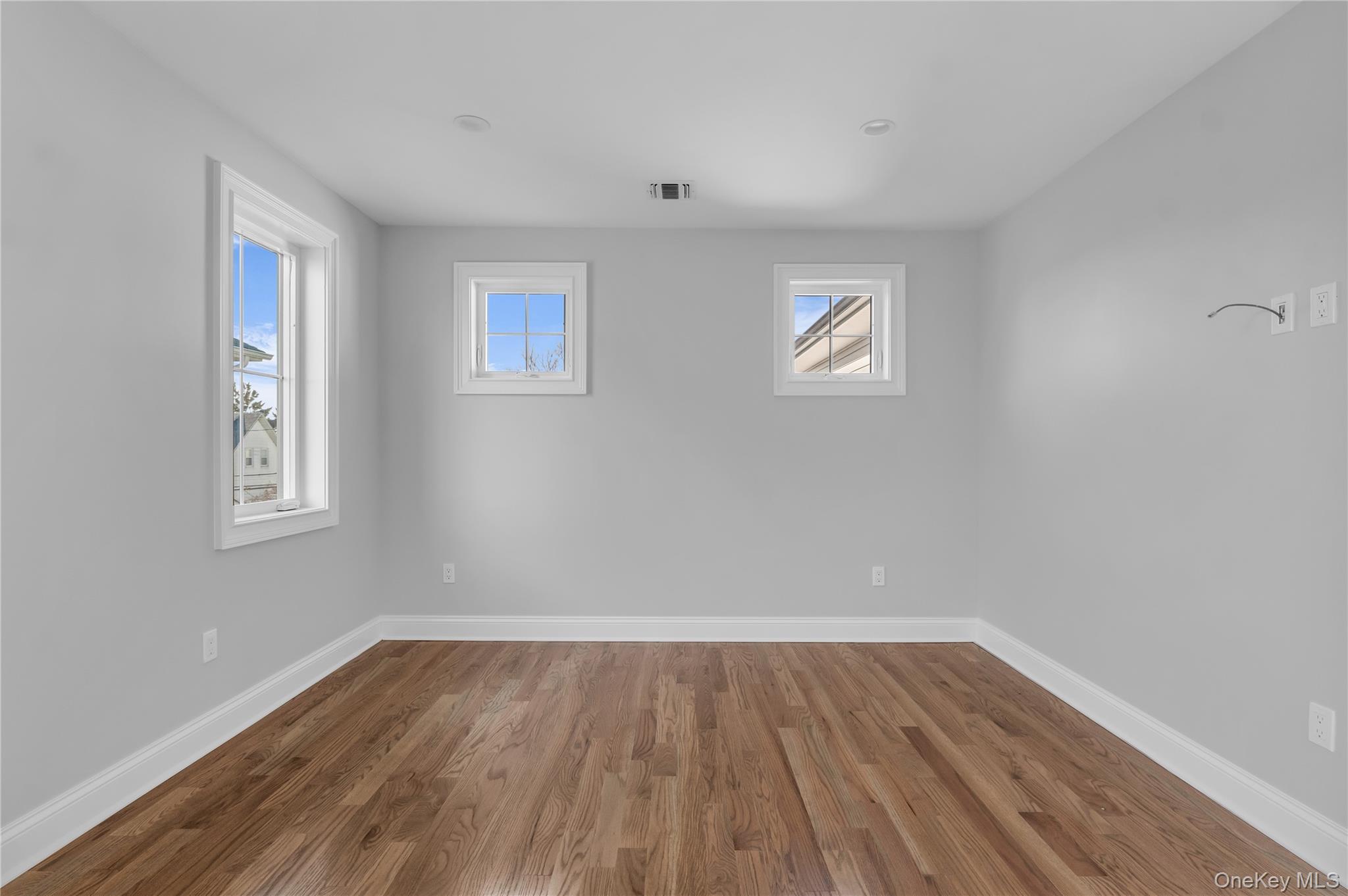 2437 Archer Street – For Sale photo 19