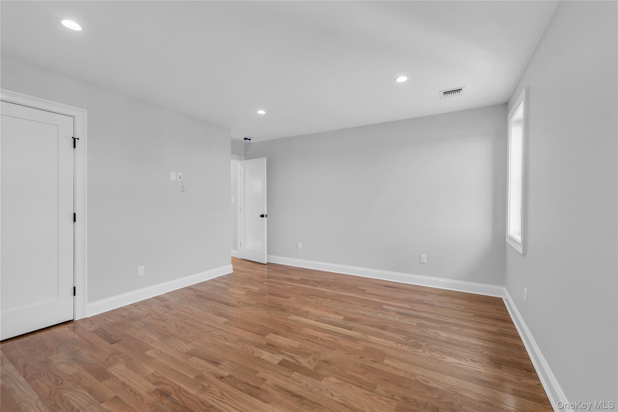 2437 Archer Street – For Sale photo 22