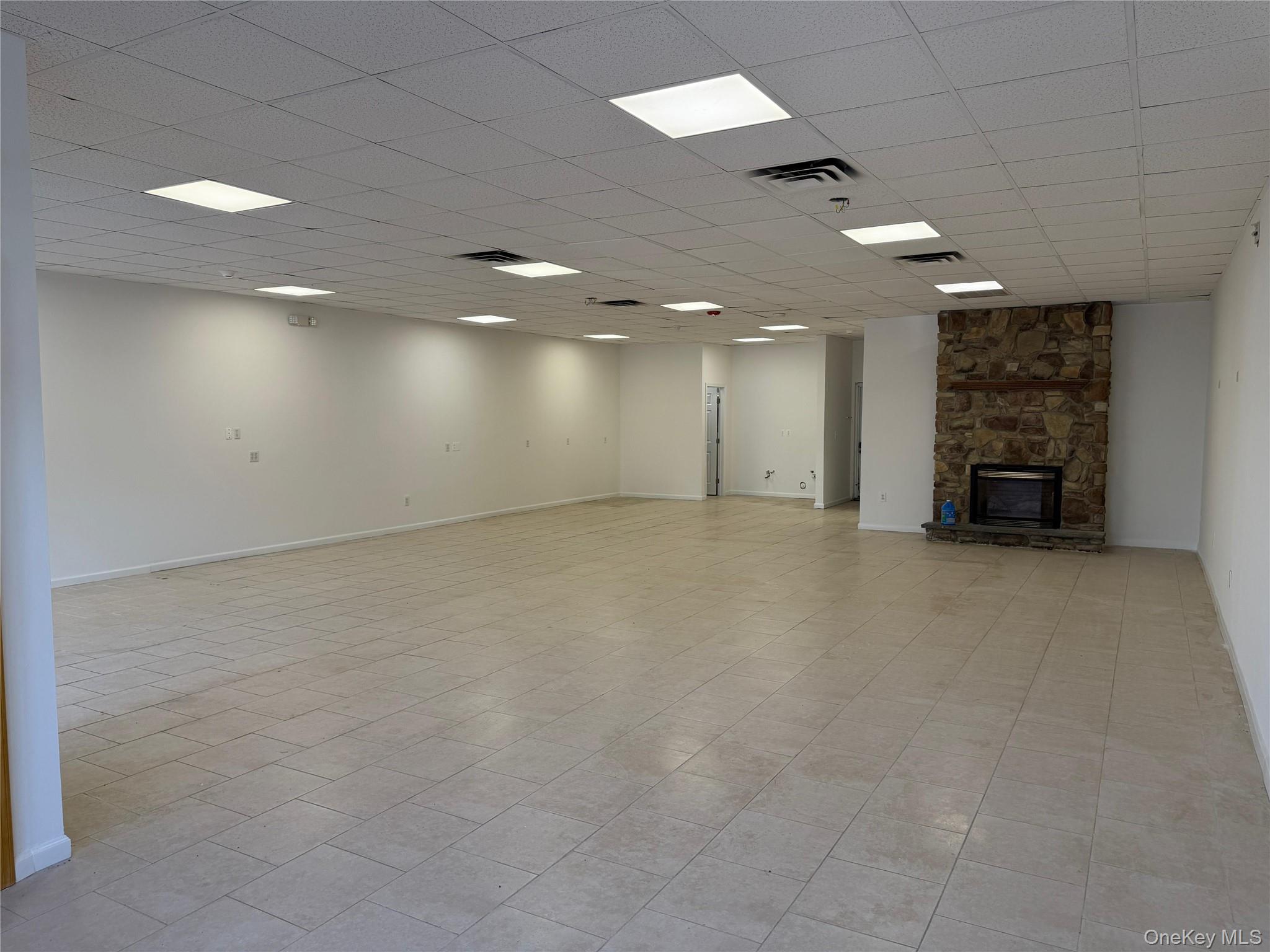 29 New Main Street – For Rent photo 5