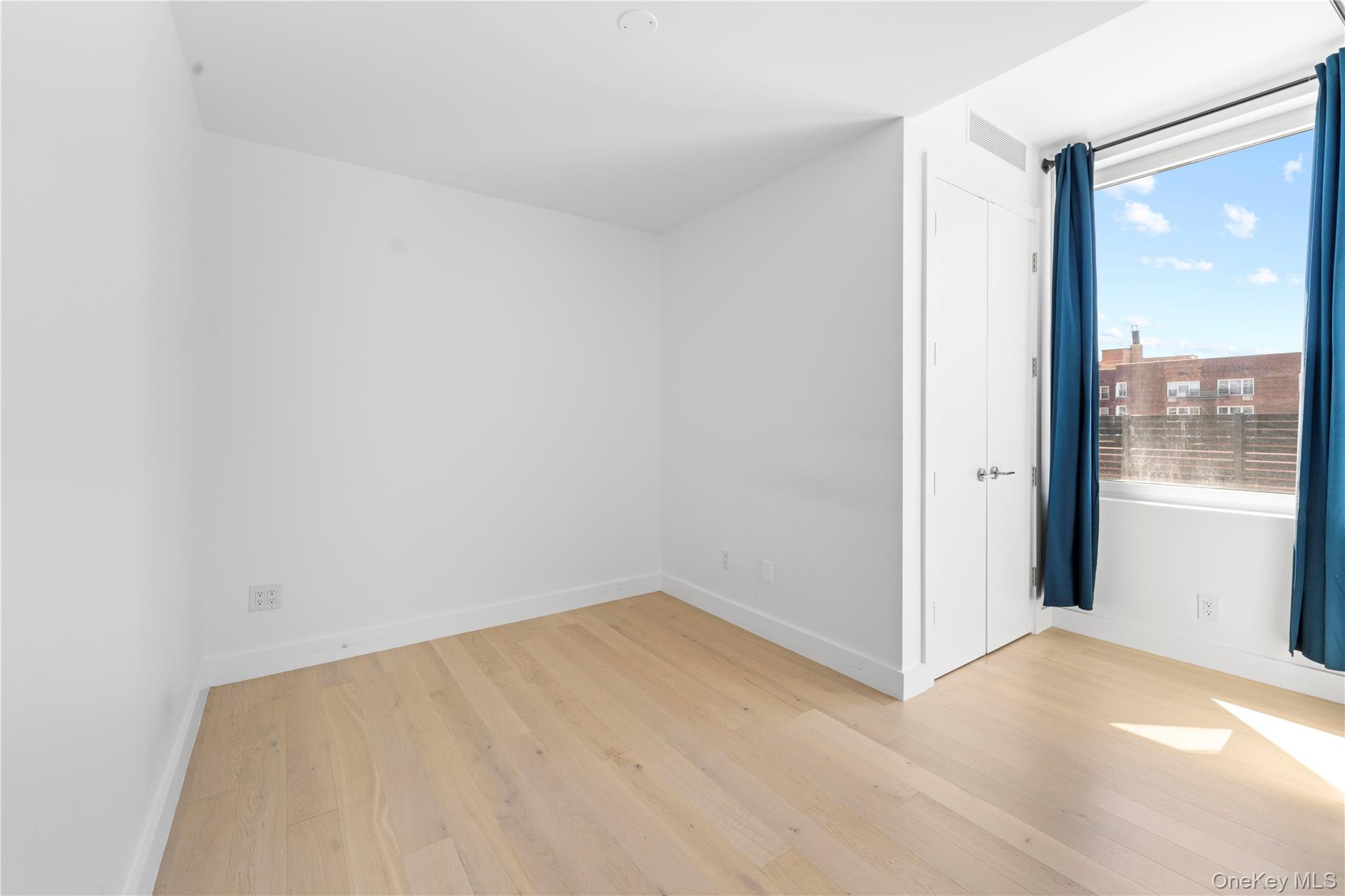 136-18 Maple Avenue, Unit 5F photo 6