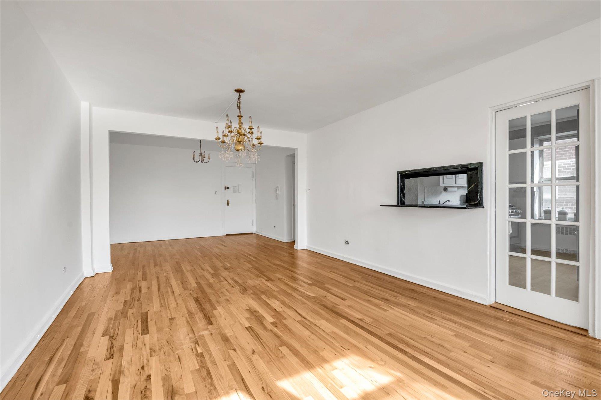 79-10 34th Avenue, Unit 7W photo 4