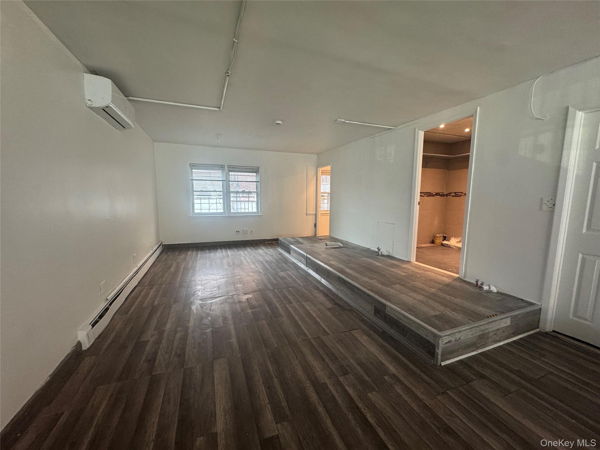 96th Street and 40th Road 96th Street – For Rent photo 3