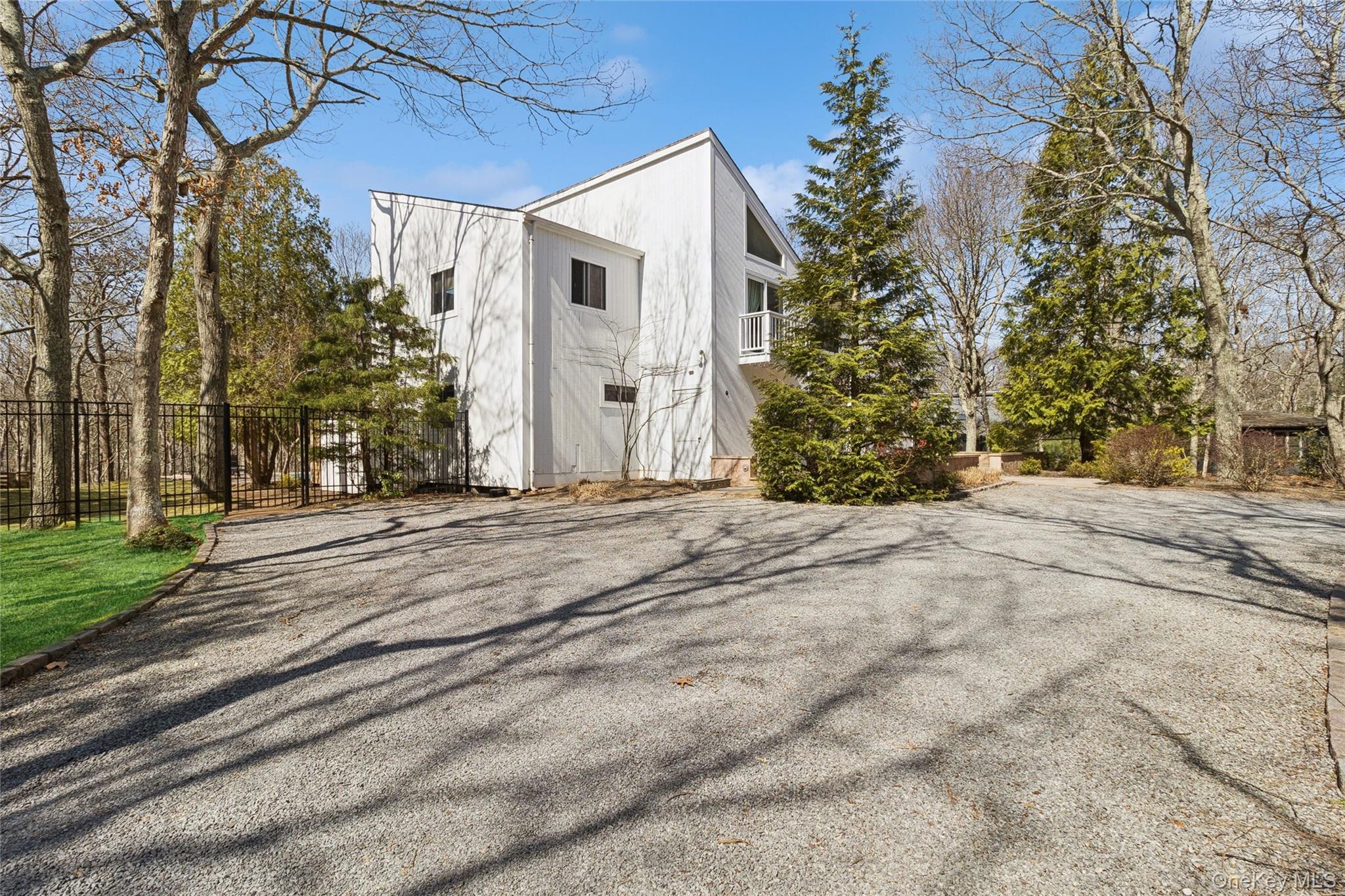 44 Diane Drive – For Sale photo 5
