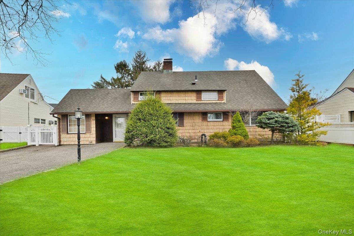 43 Flagstone Lane – For Rent