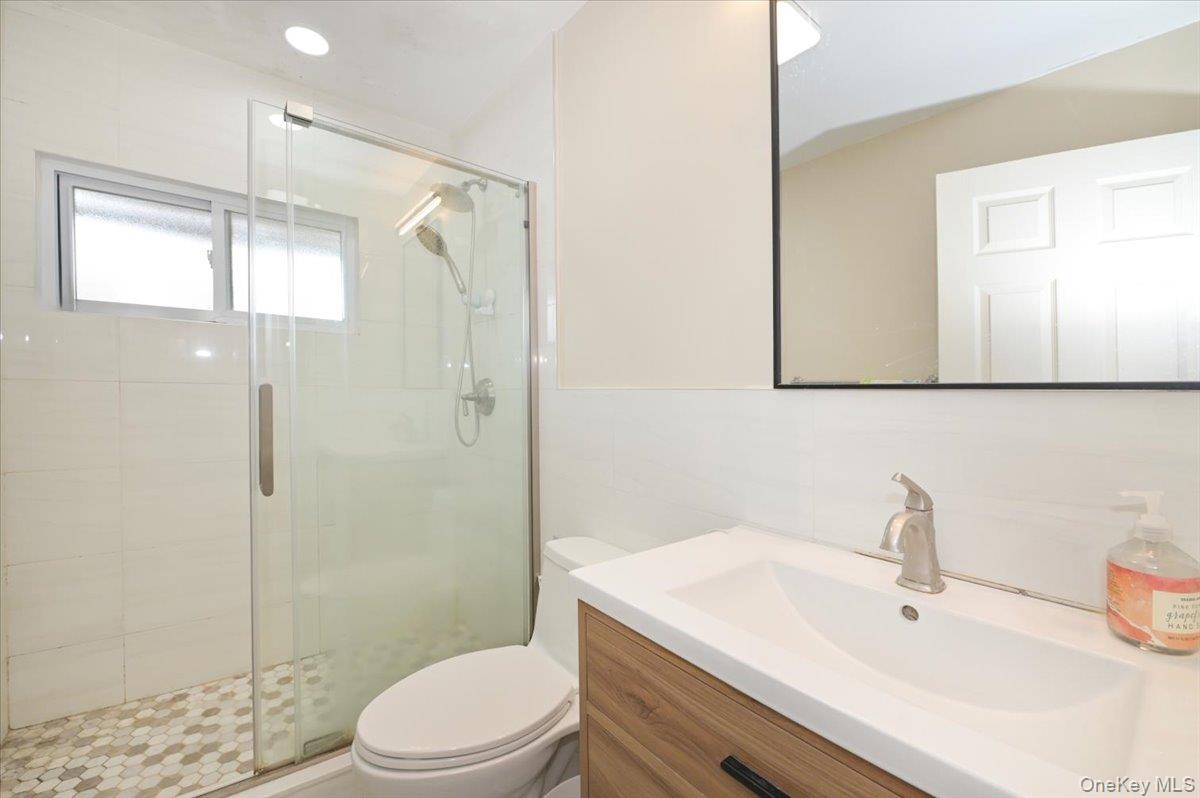 43 Flagstone Lane – For Rent photo 14