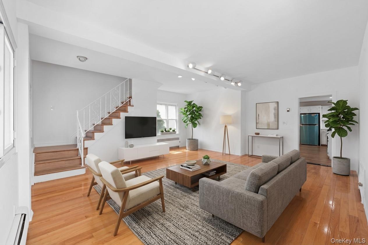 224 W Broadway – For Sale photo 9