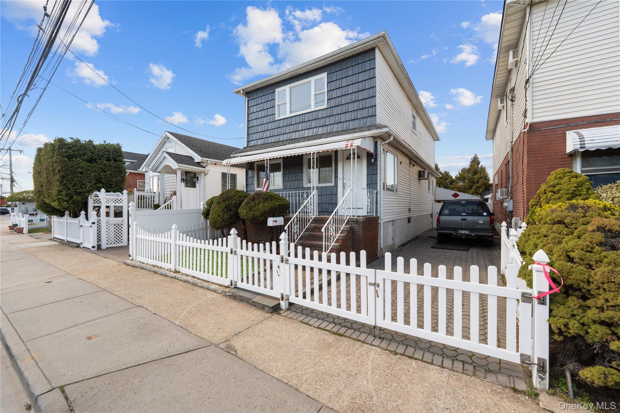 224 W Broadway – For Sale photo 4