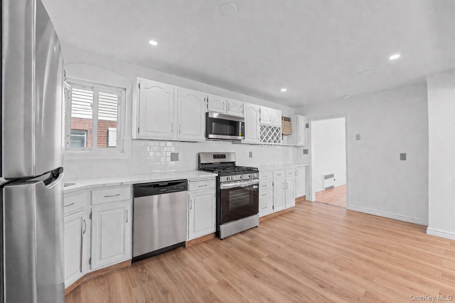 224 W Broadway – For Sale photo 18