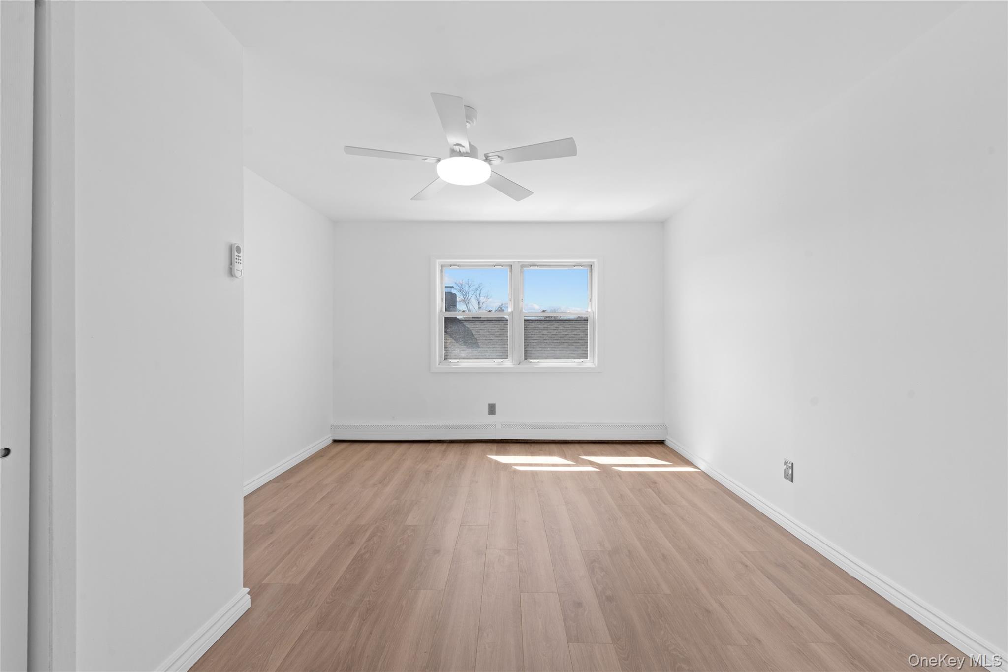 224 W Broadway – For Sale photo 2