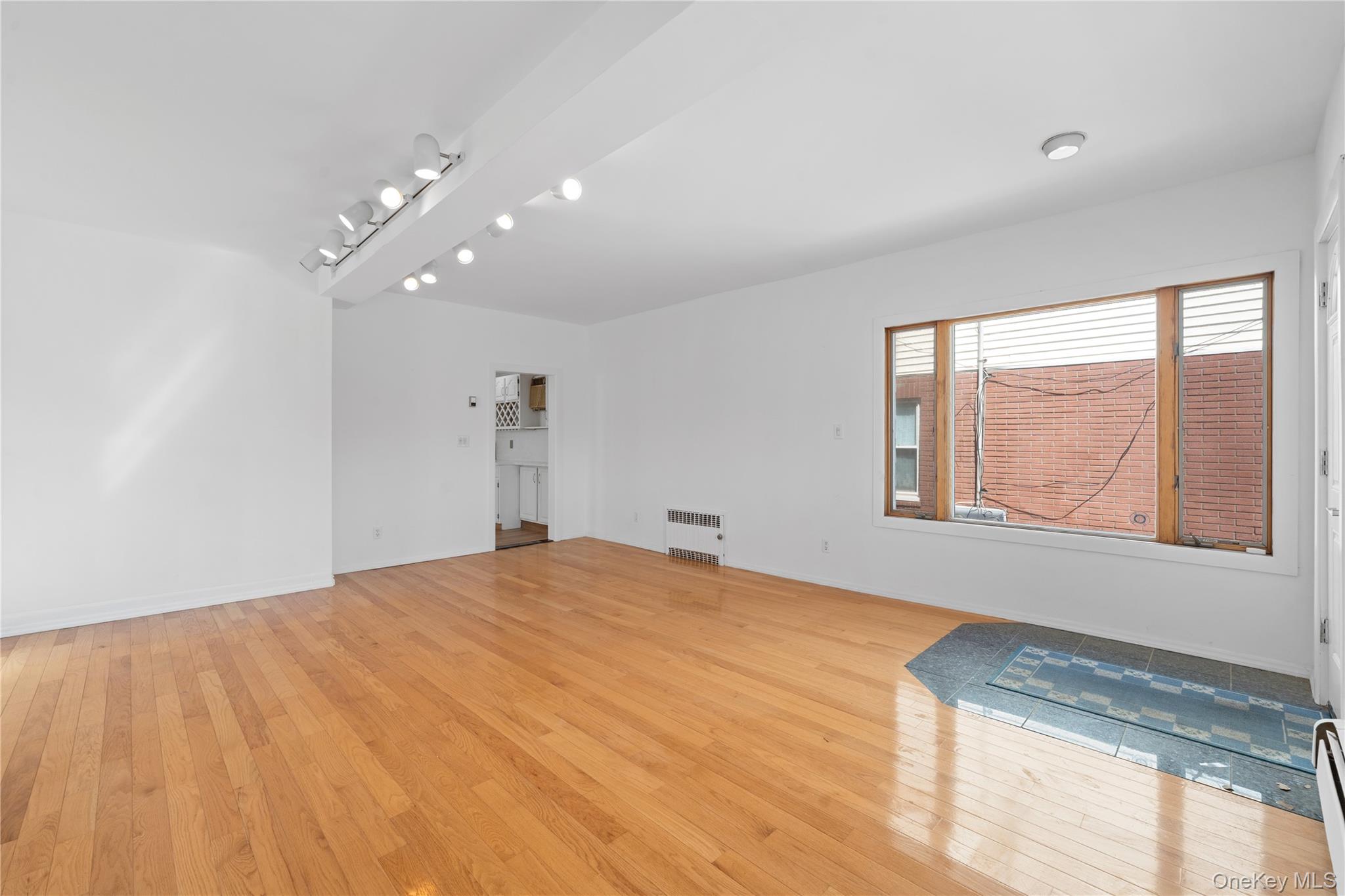 224 W Broadway – For Sale photo 29