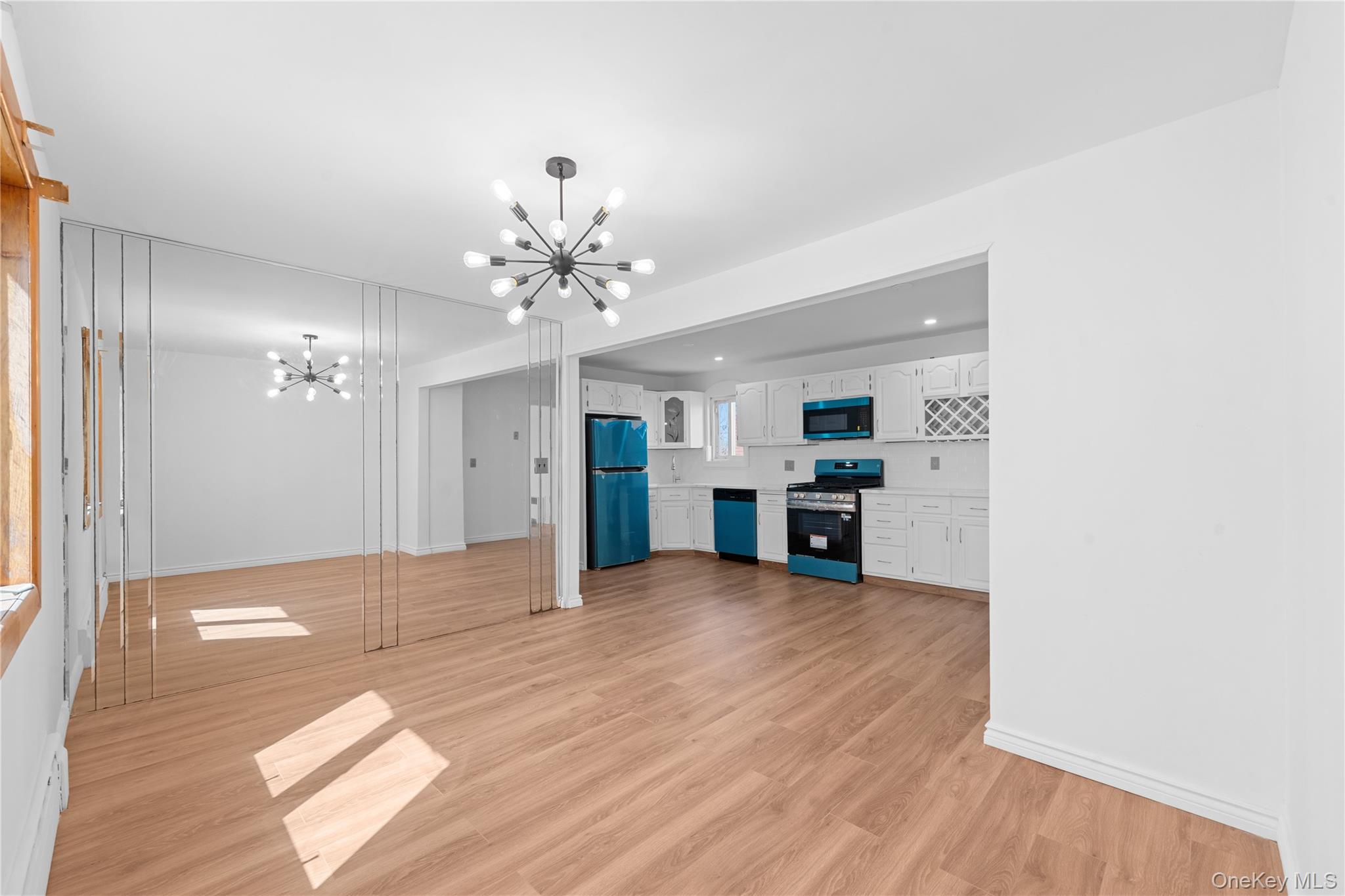 224 W Broadway – For Sale photo 23