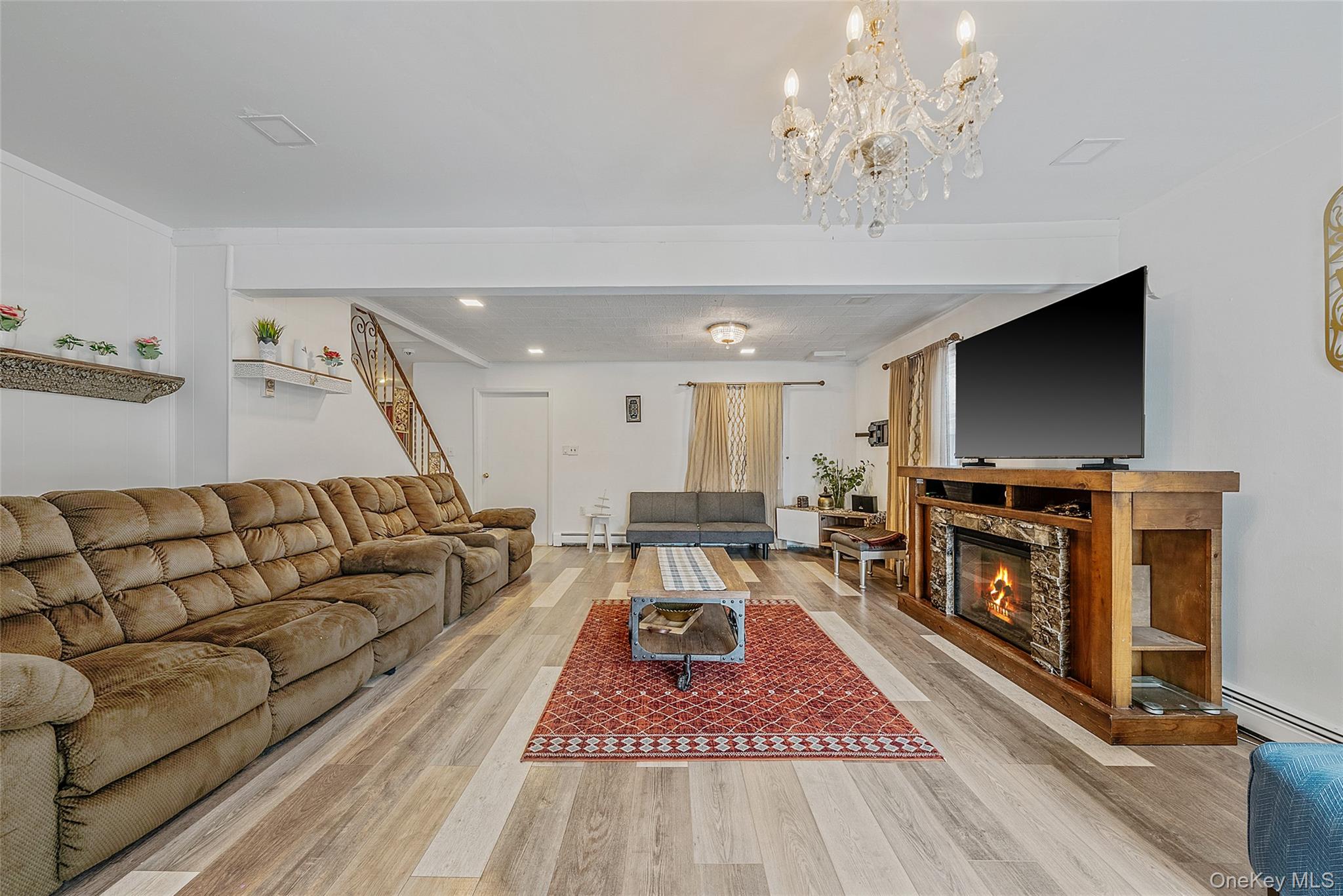 2 Drake Lane – For Sale photo 13