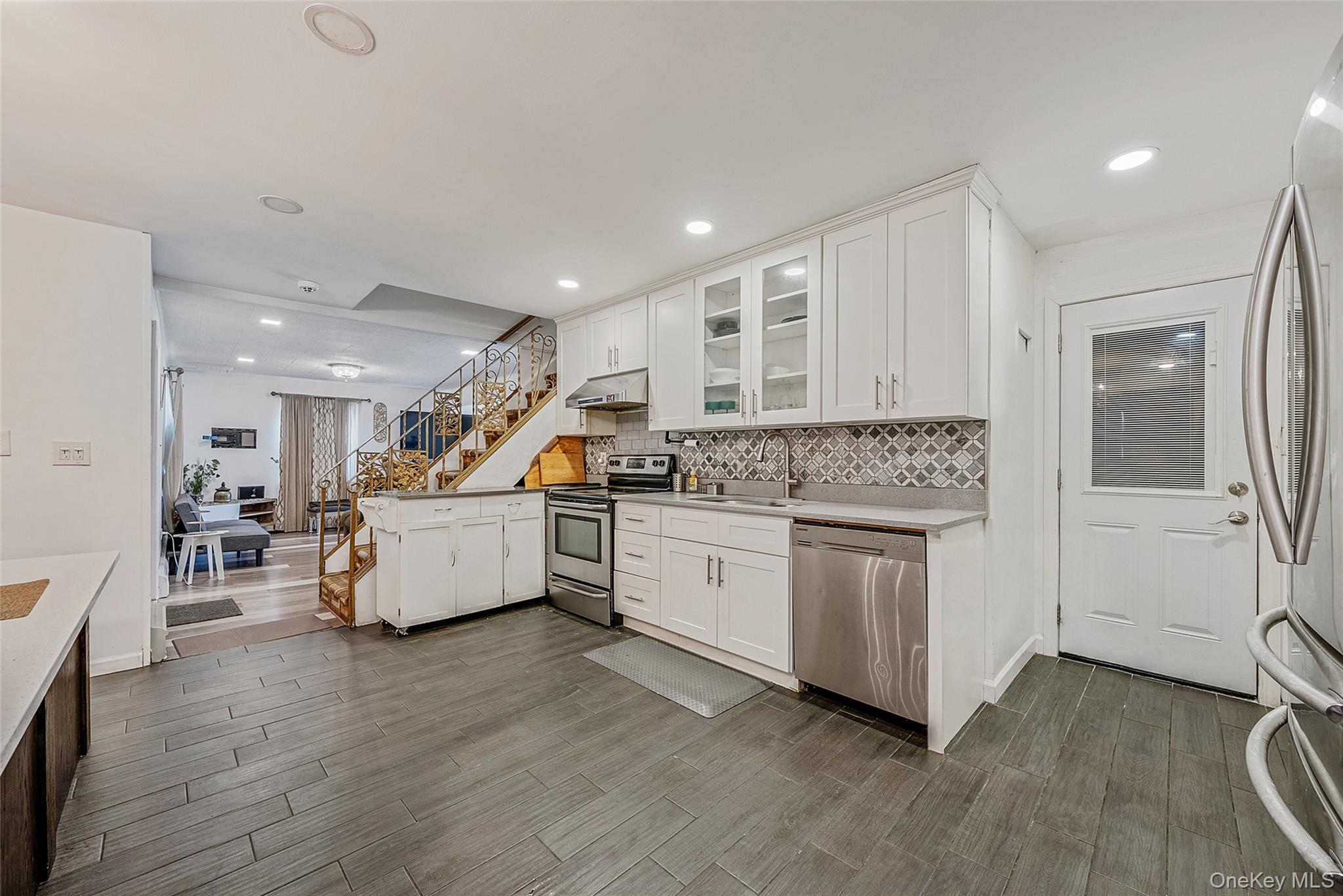 2 Drake Lane – For Sale photo 15