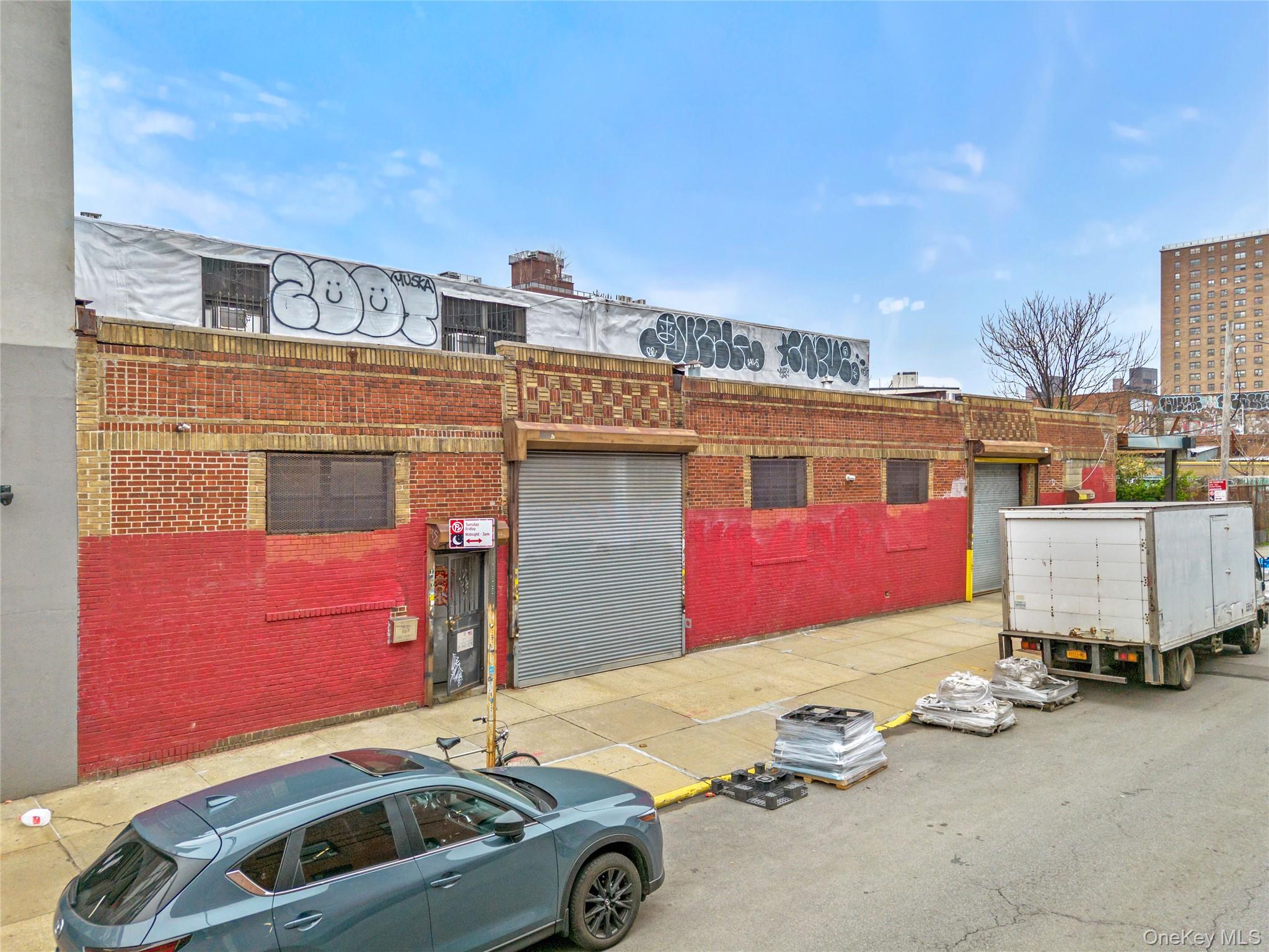200 Cook Street – For Rent