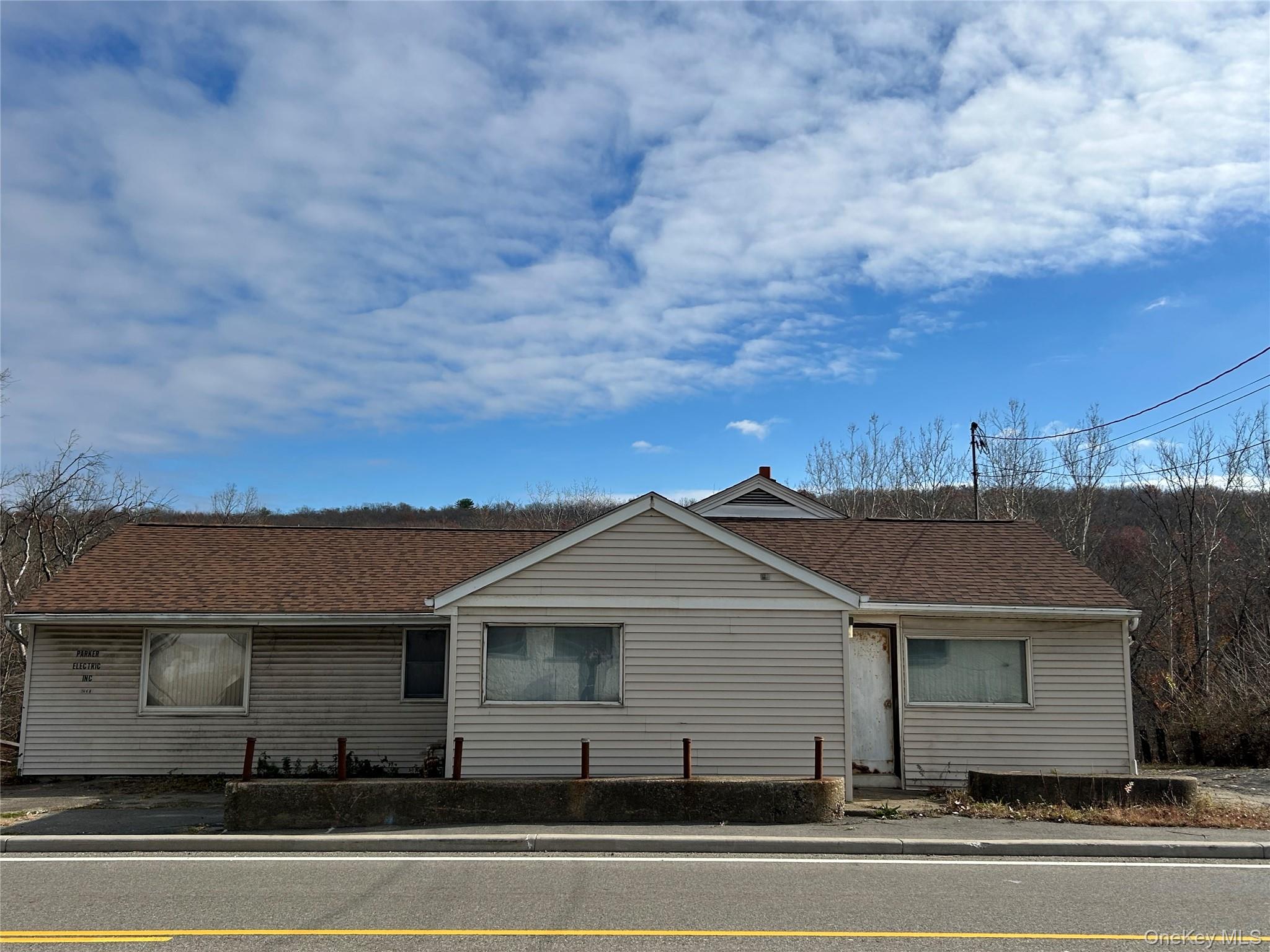 264 Orange Turnpike – For Sale
