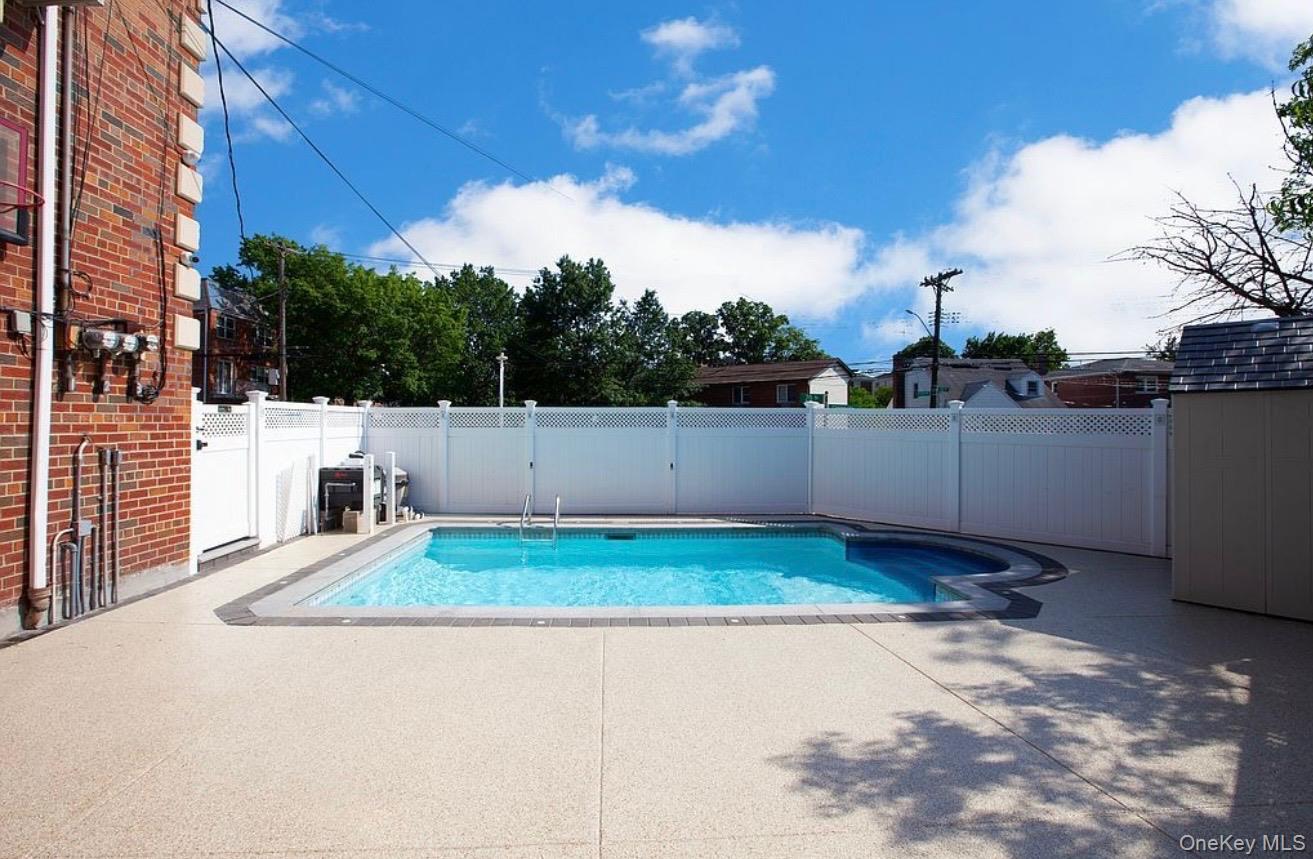 154-61 20th Avenue – For Sale photo 17
