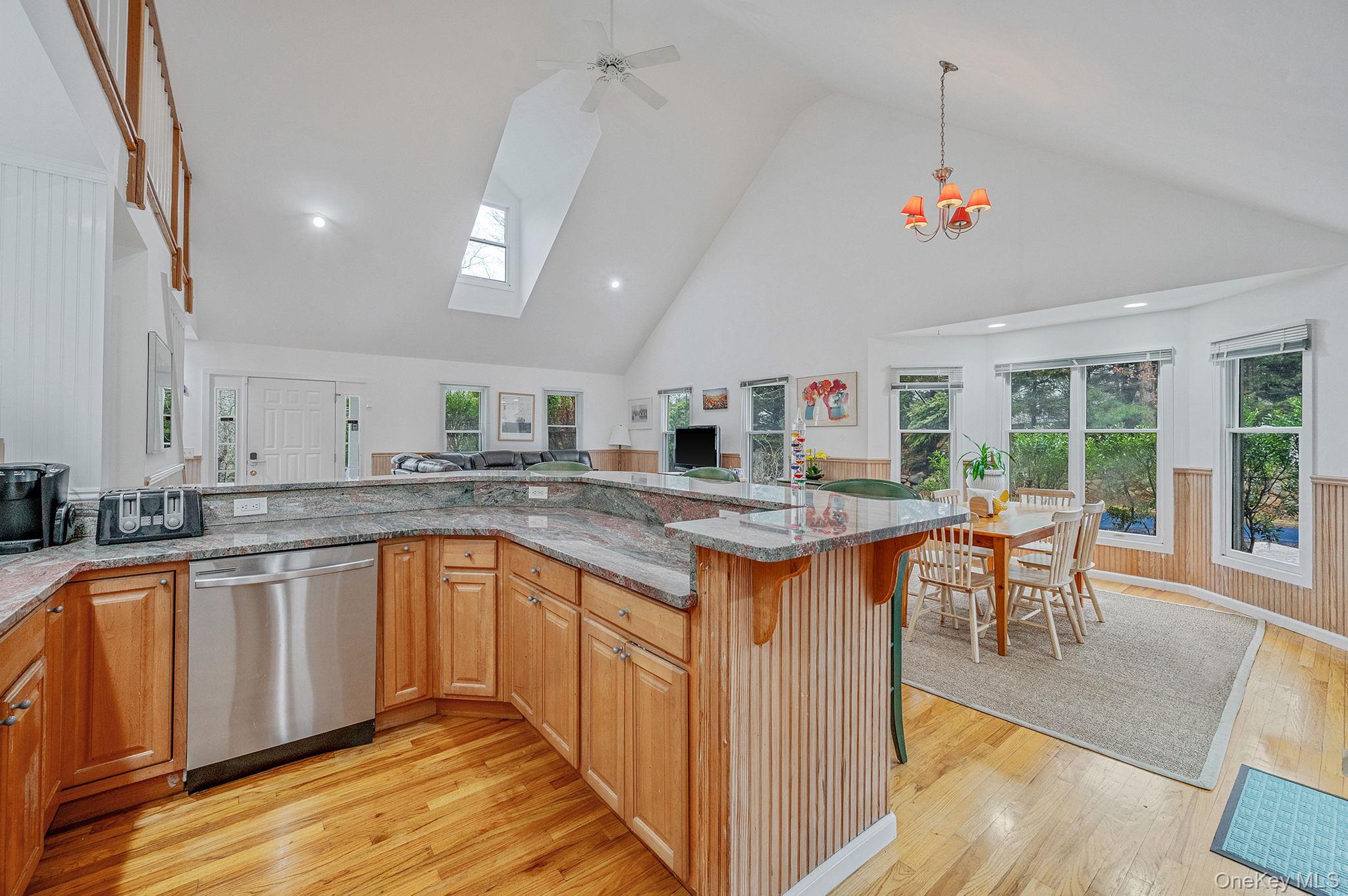128 Springy Banks Road – For Sale photo 14