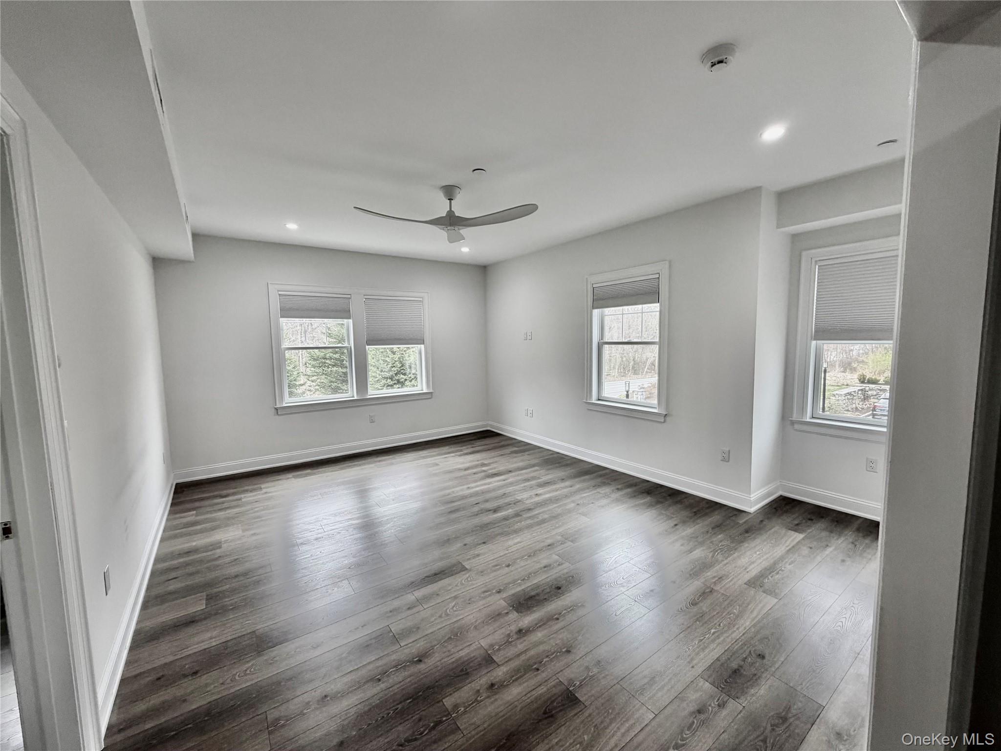 585 Main St, Unit 1A photo 3