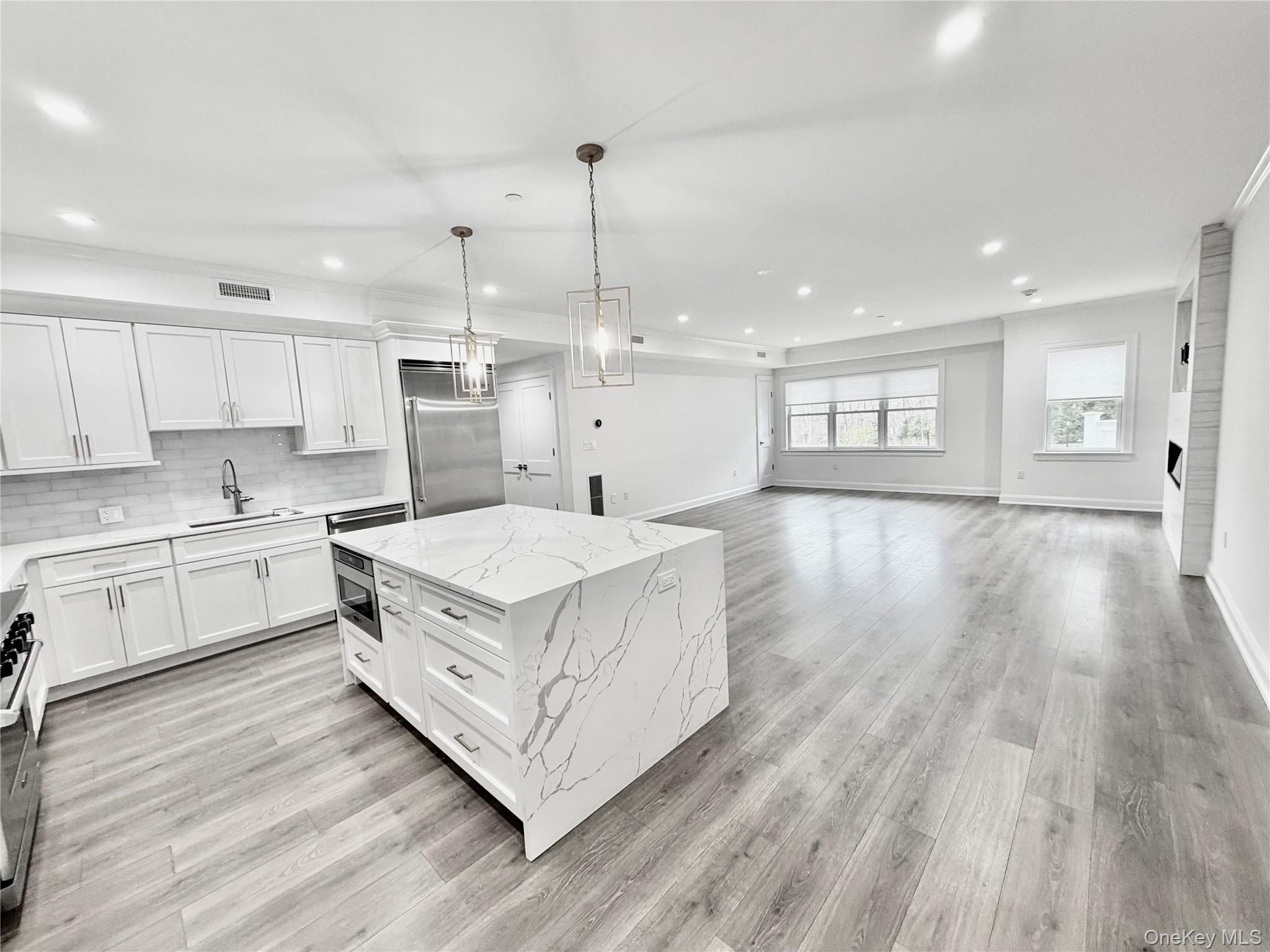 585 Main St, Unit 1A