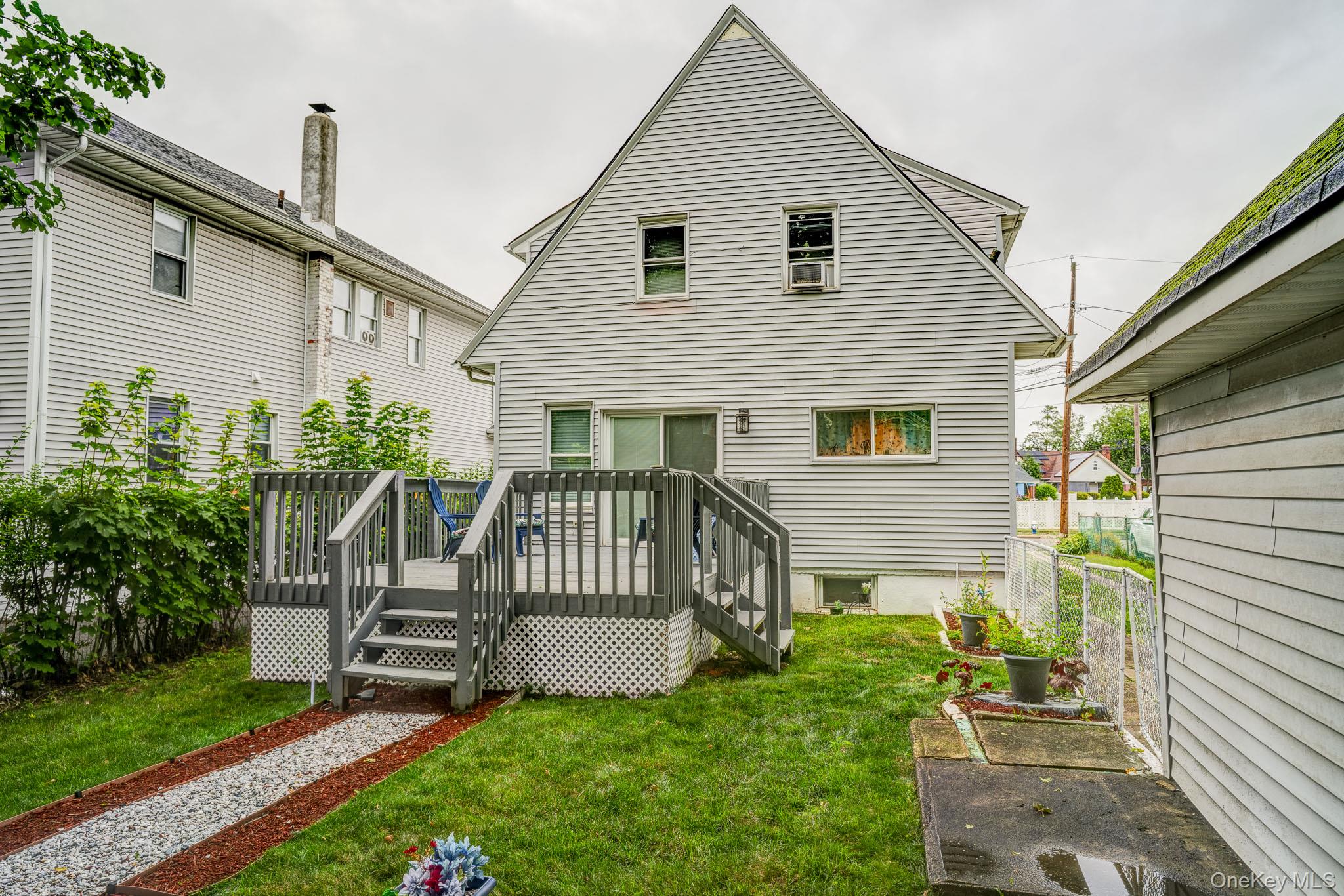 8 Frazier Street – For Sale photo 31