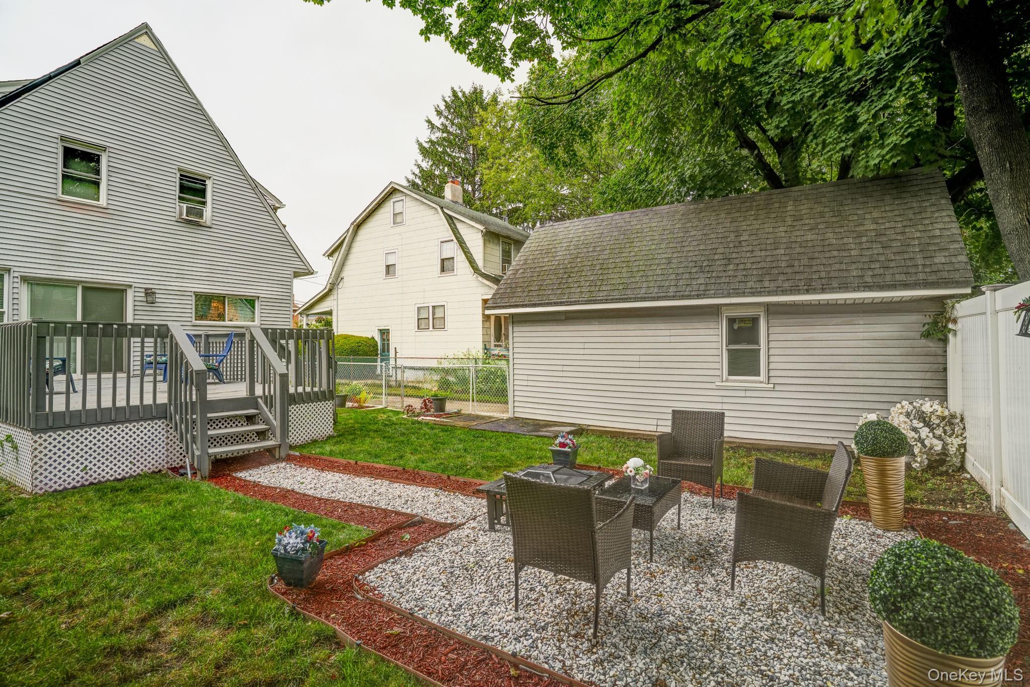 8 Frazier Street – For Sale photo 24
