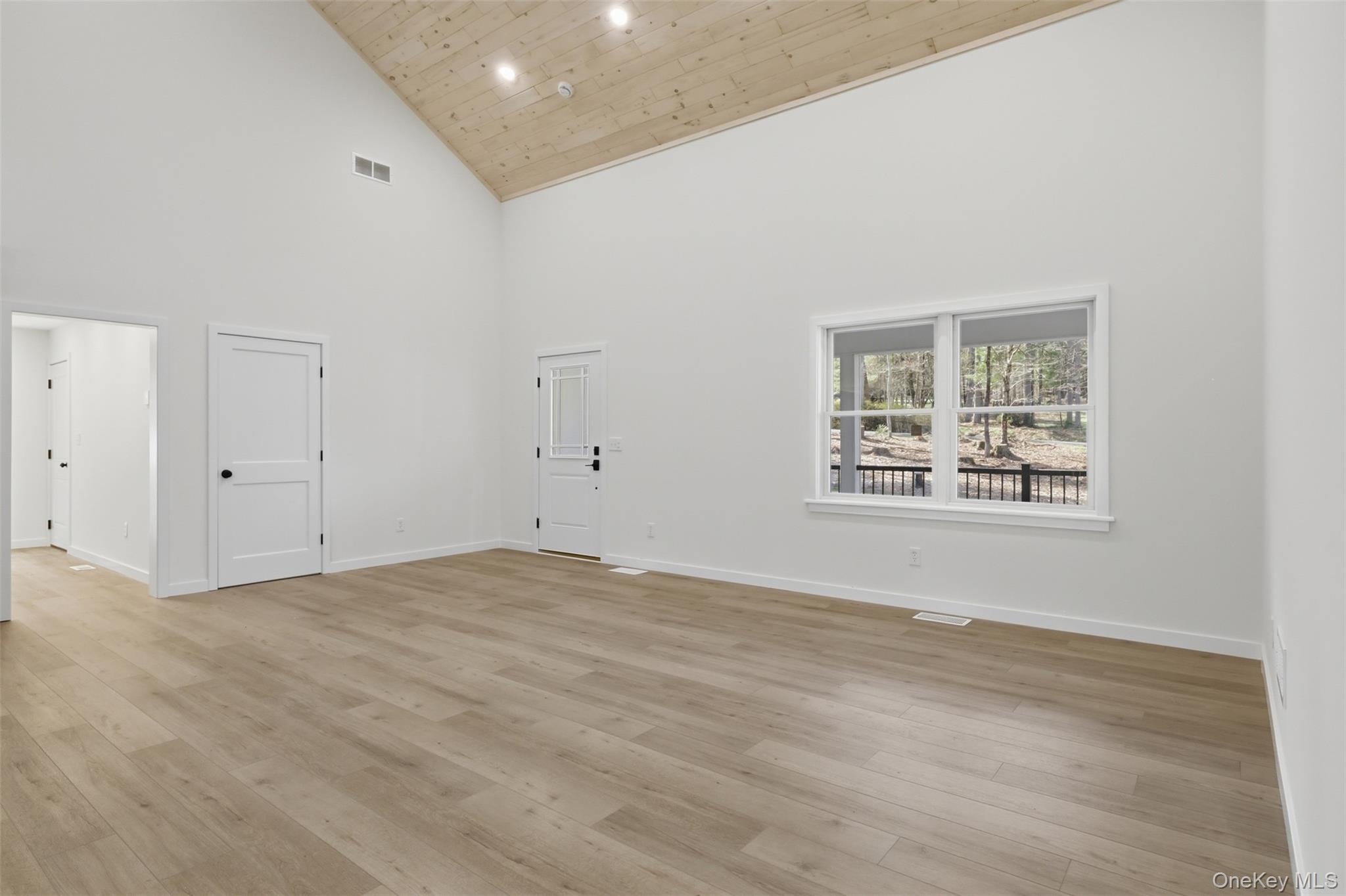 21 Crawford Road – For Sale photo 26