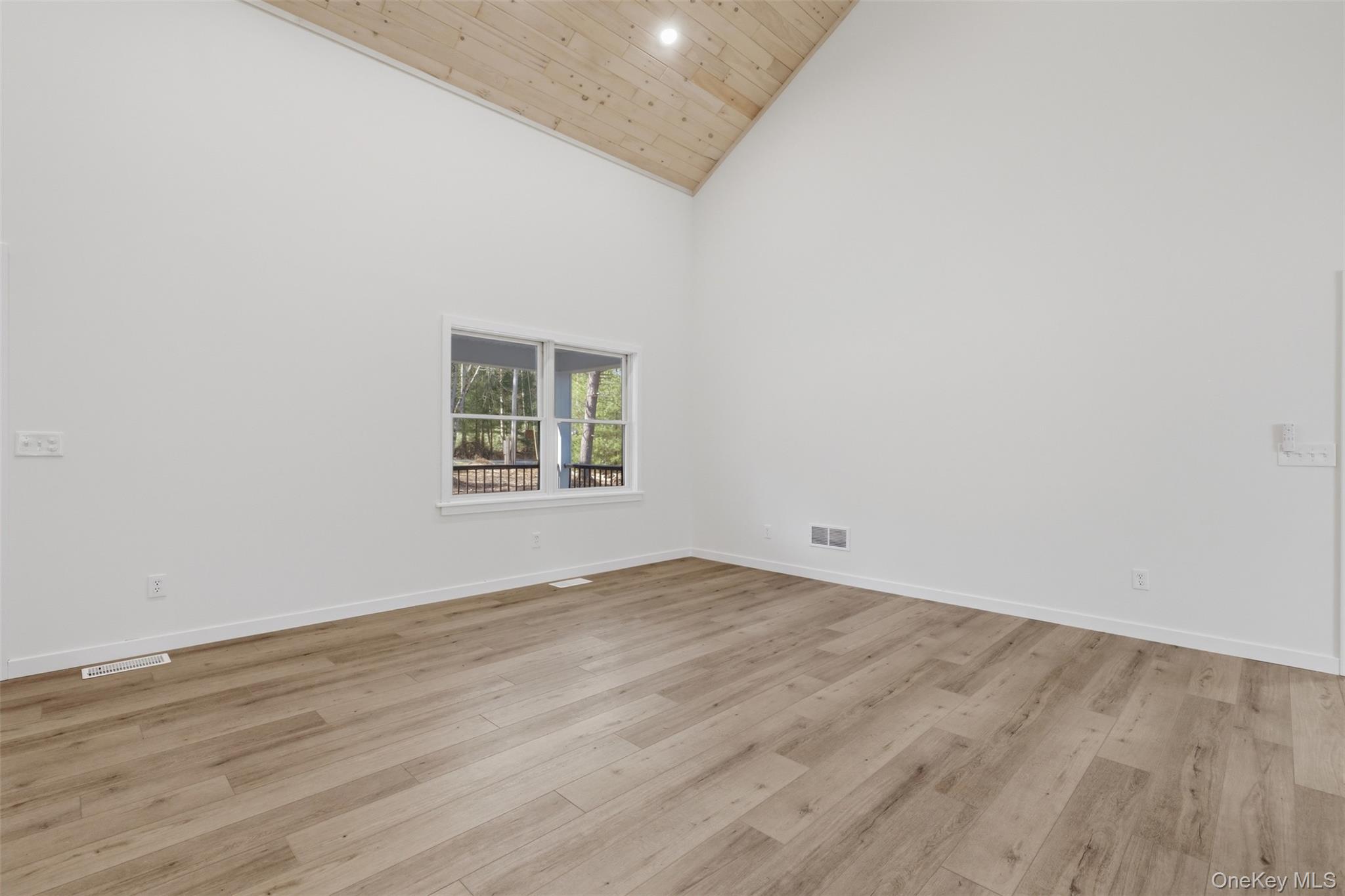 21 Crawford Road – For Sale photo 33