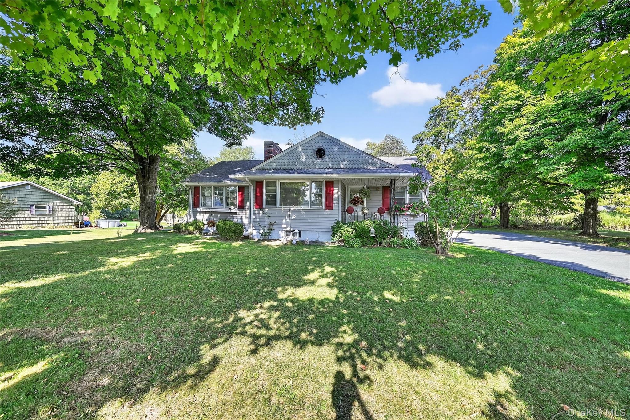 145 S Main Street – For Sale photo 2