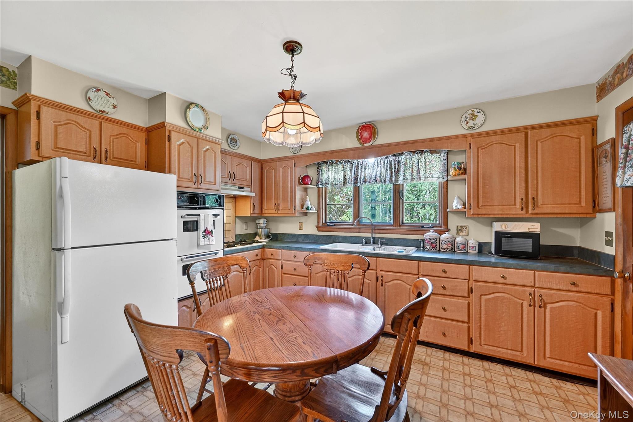 145 S Main Street – For Sale photo 9