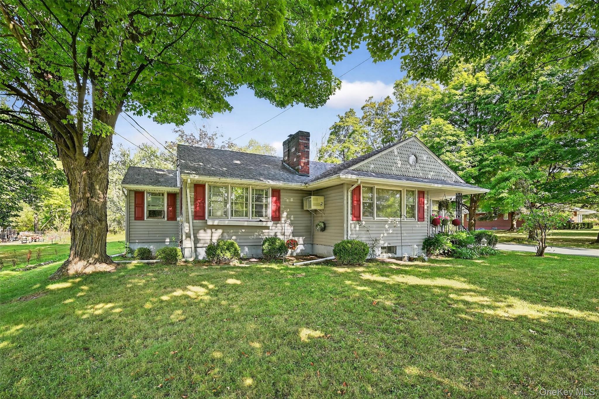145 S Main Street – For Sale photo 4