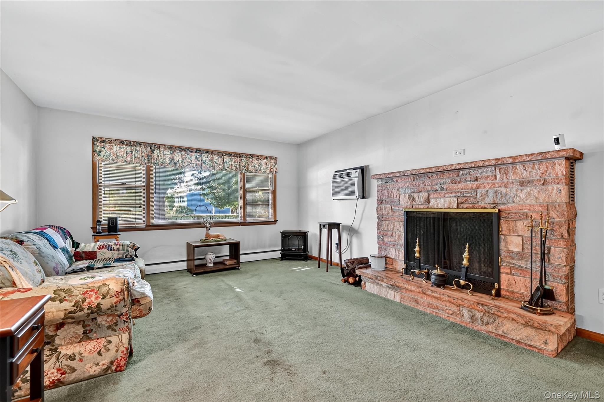 145 S Main Street – For Sale photo 15