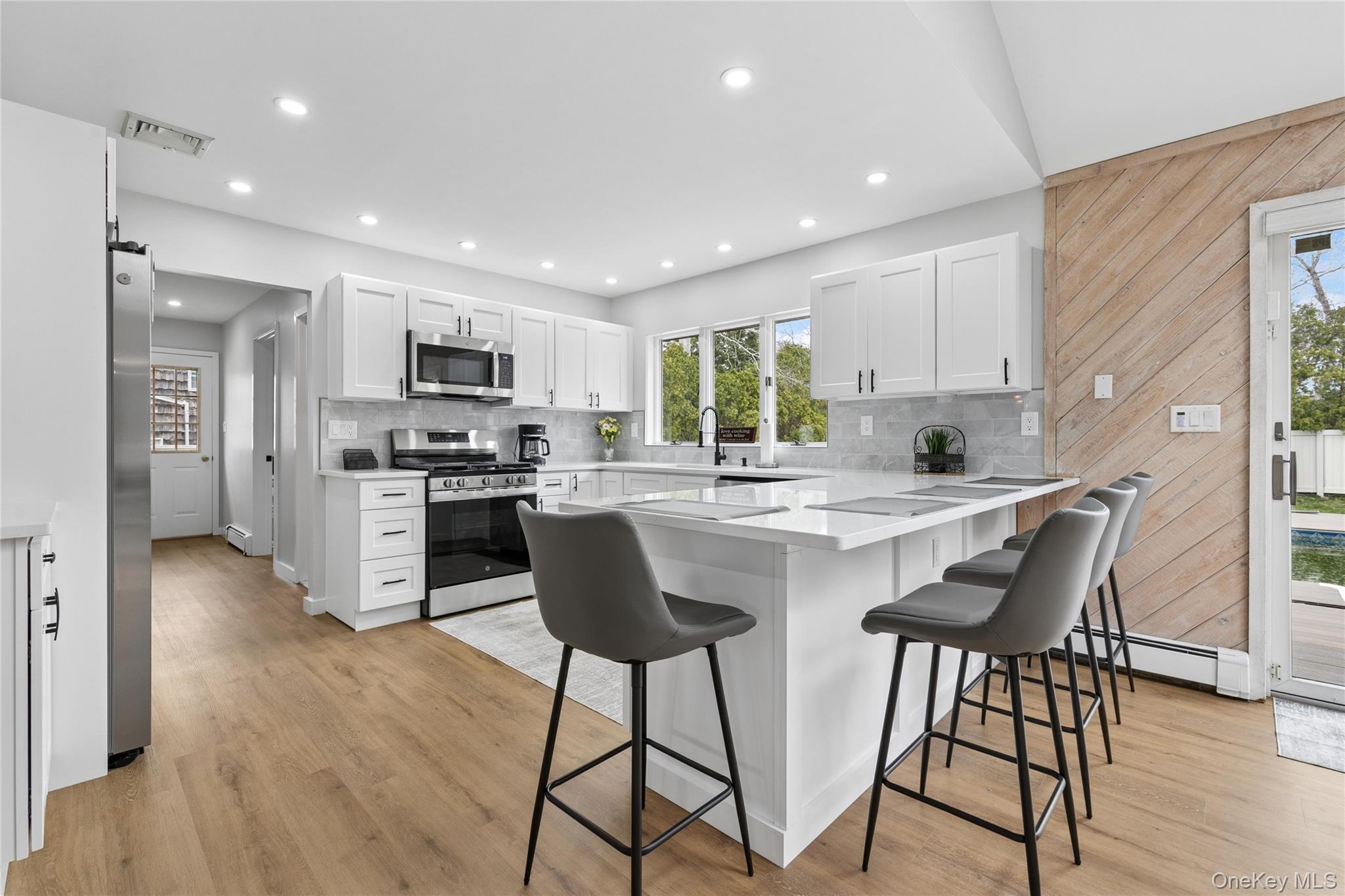 3 Harbor Road – For Rent photo 18