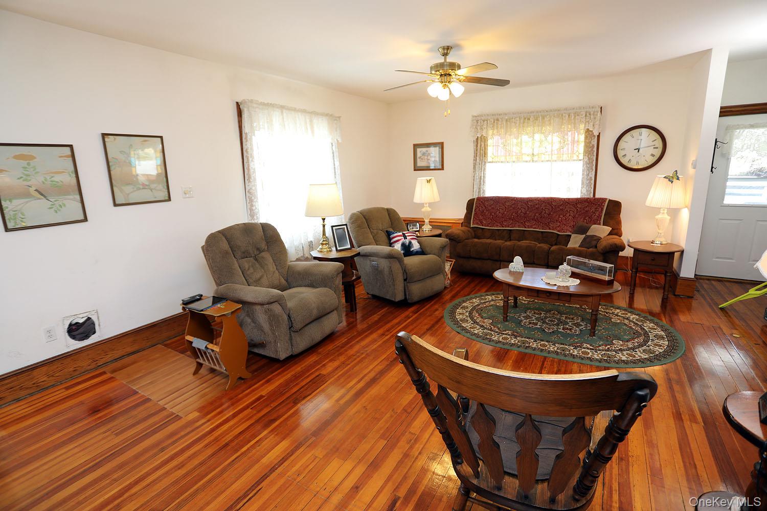 11 Highview Avenue – For Sale photo 28
