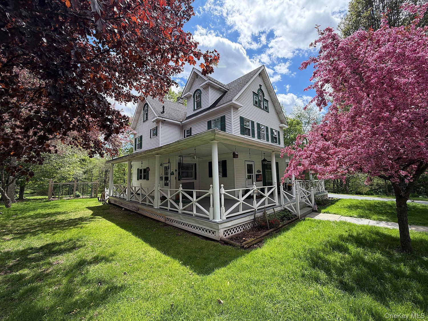 11 Highview Avenue – For Sale photo 2