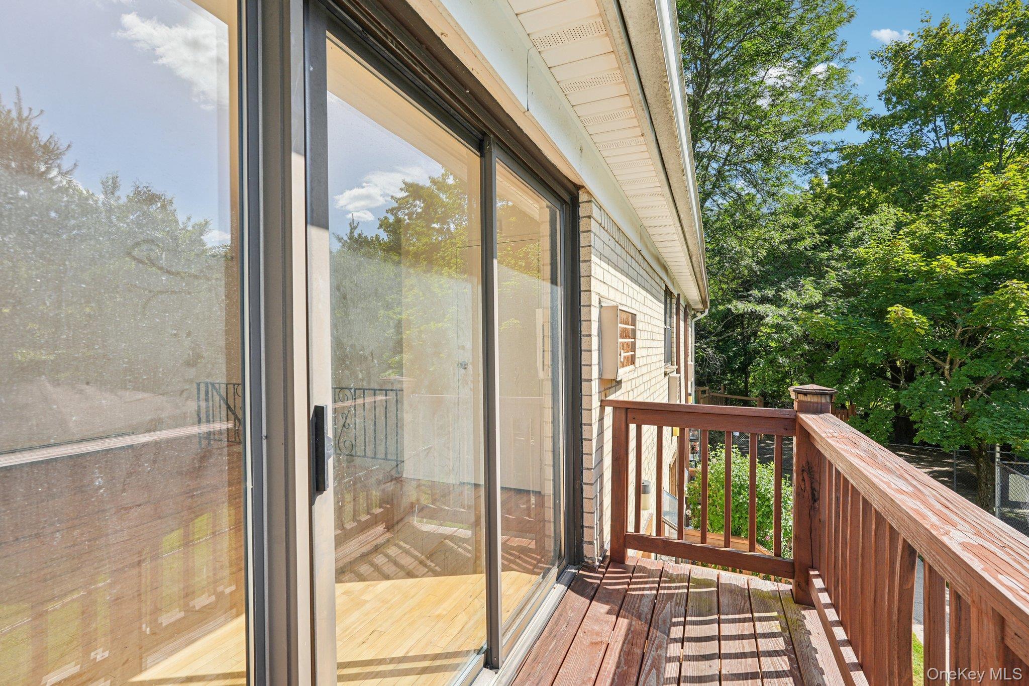 148 Sneden Place W, Unit 148 photo 35