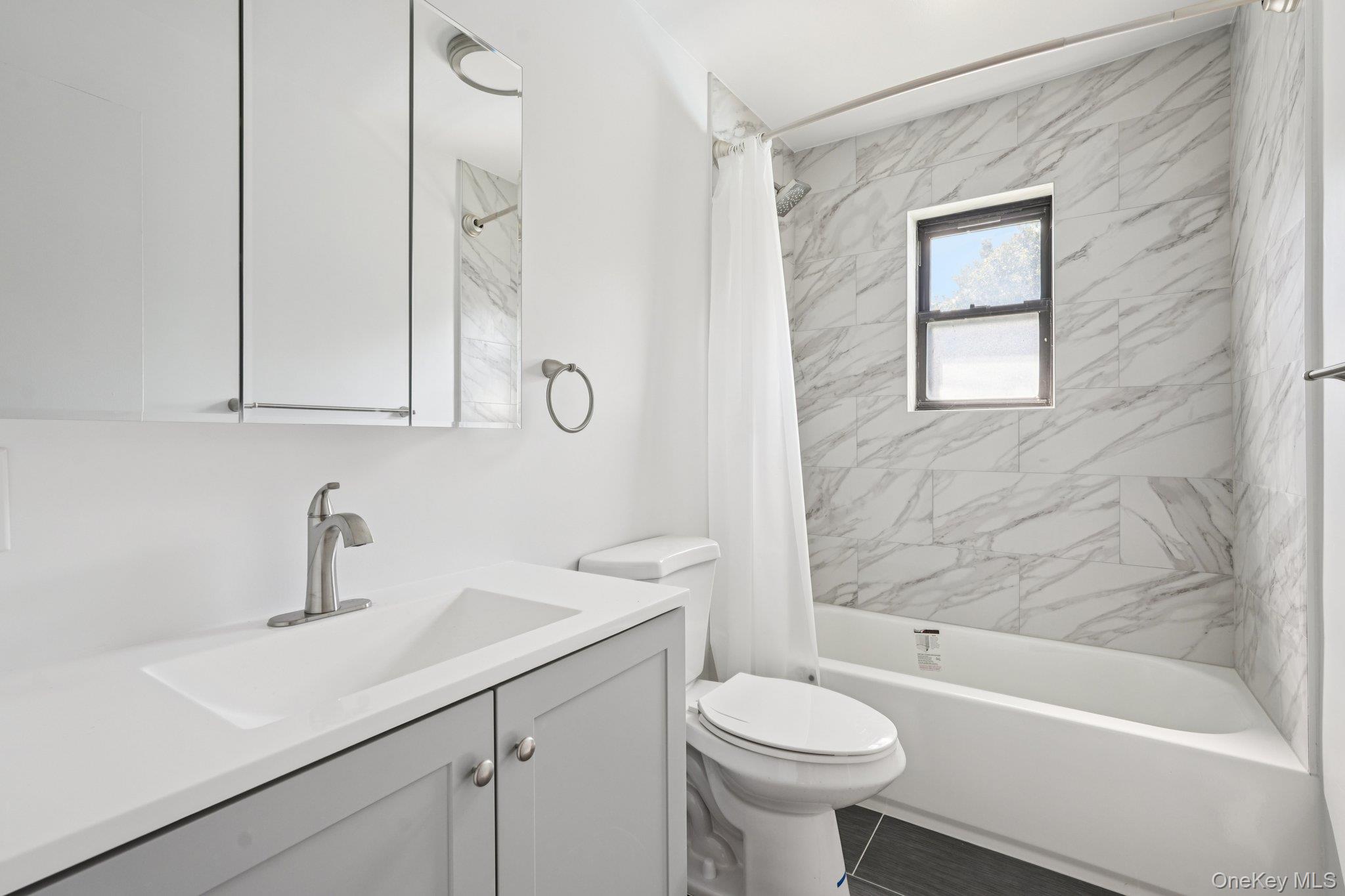 148 Sneden Place W, Unit 148 photo 31
