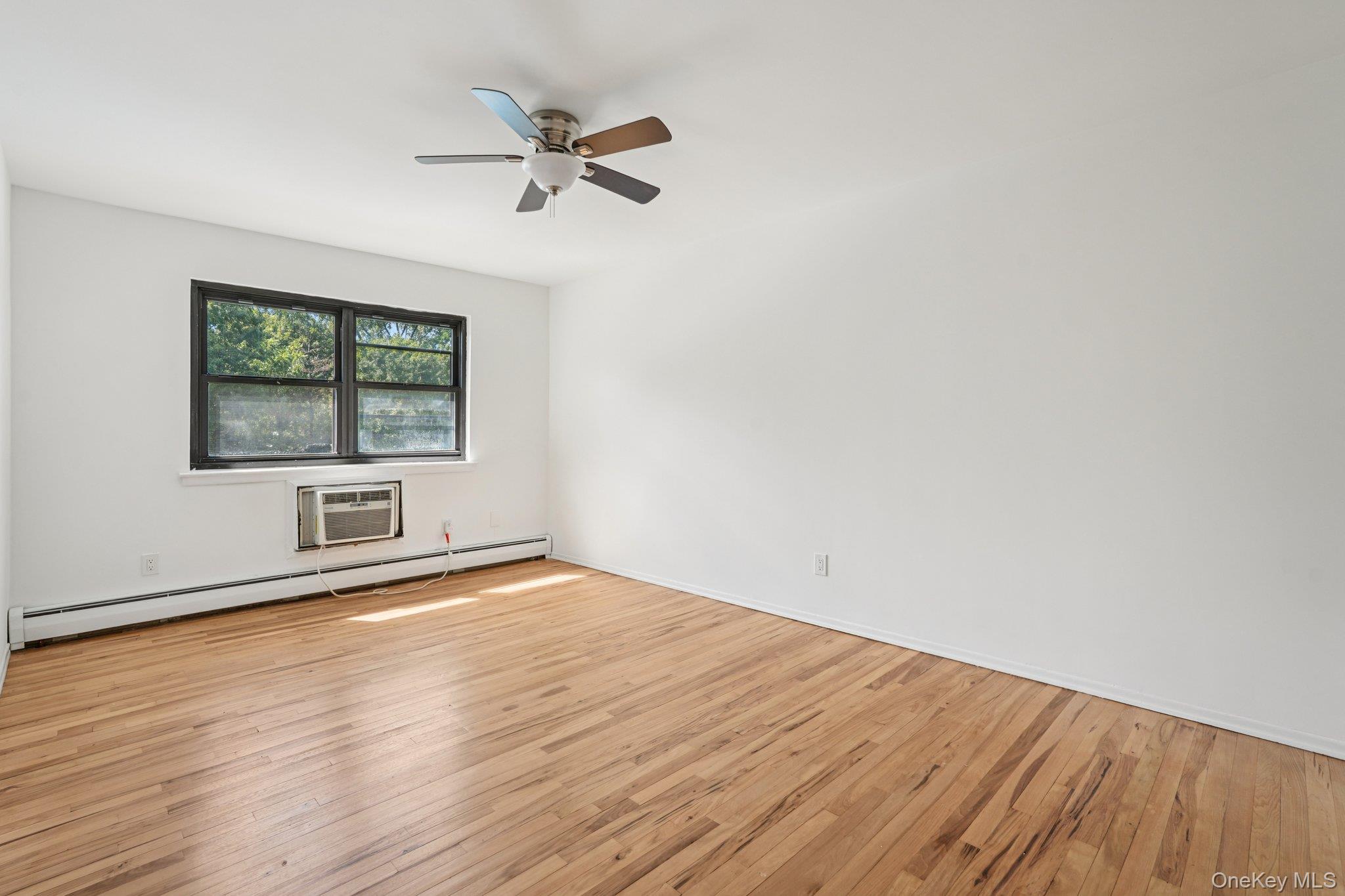 148 Sneden Place W, Unit 148 photo 26
