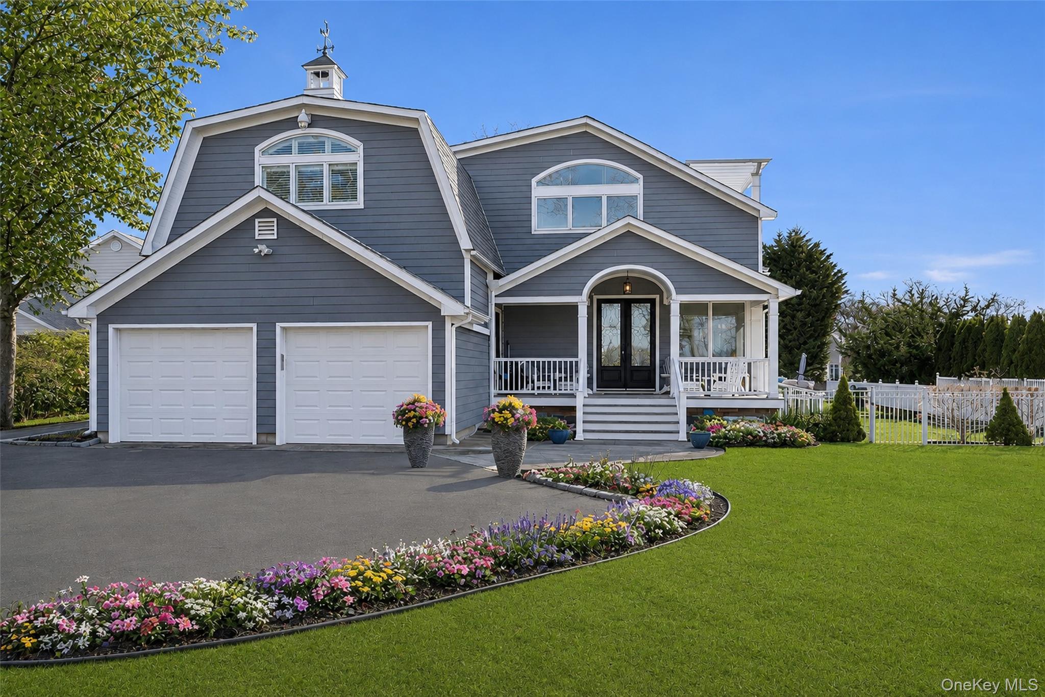 8 Canal Way – For Sale