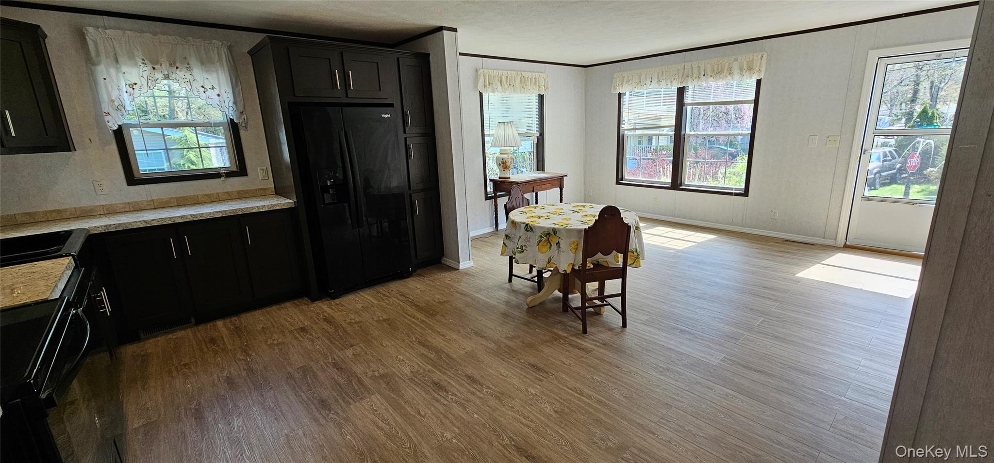 525-B26 Riverleigh Avenue, Unit B26 photo 4