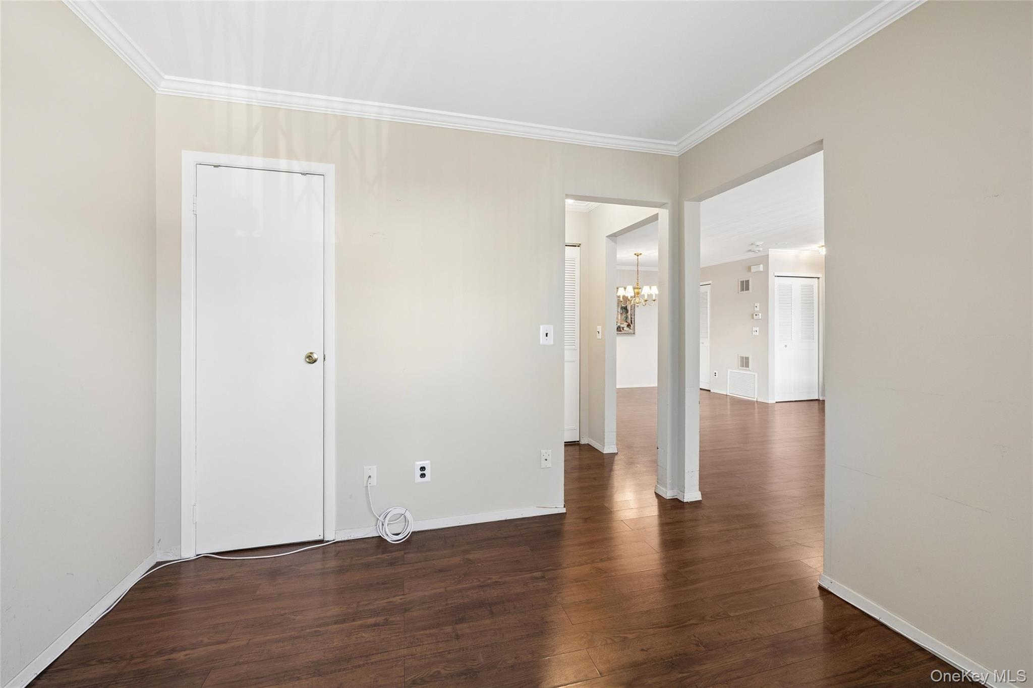 100 Cambridge Drive, Unit 100 photo 25