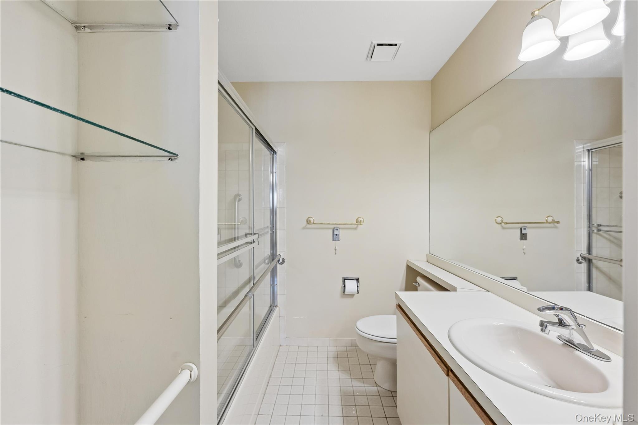 100 Cambridge Drive, Unit 100 photo 39