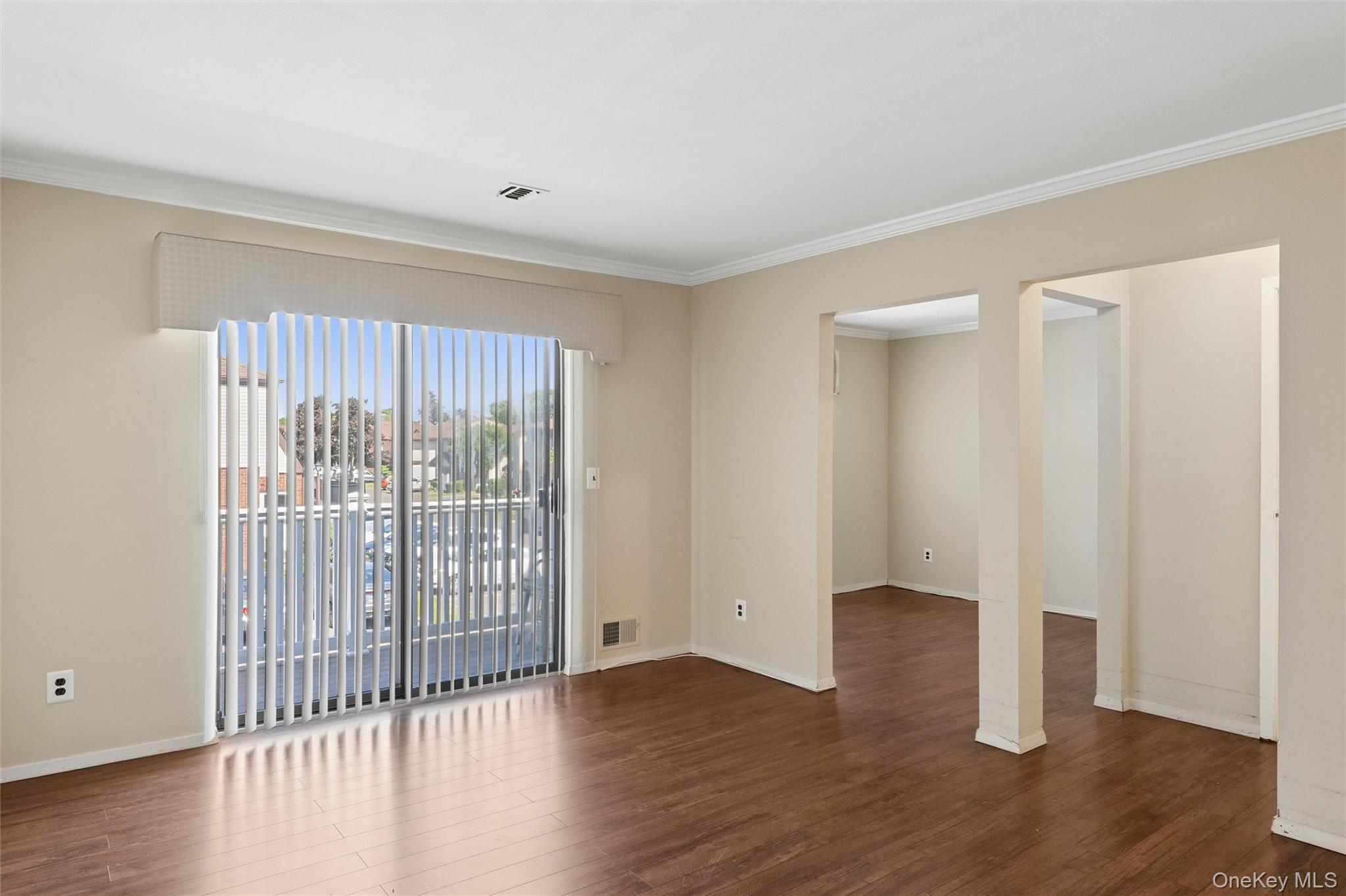 100 Cambridge Drive, Unit 100 photo 22