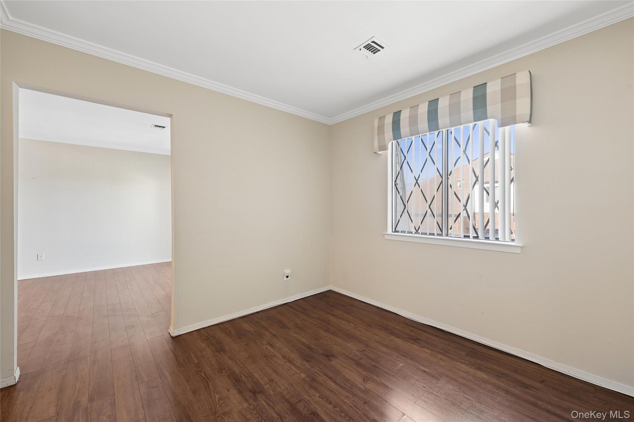 100 Cambridge Drive, Unit 100 photo 38